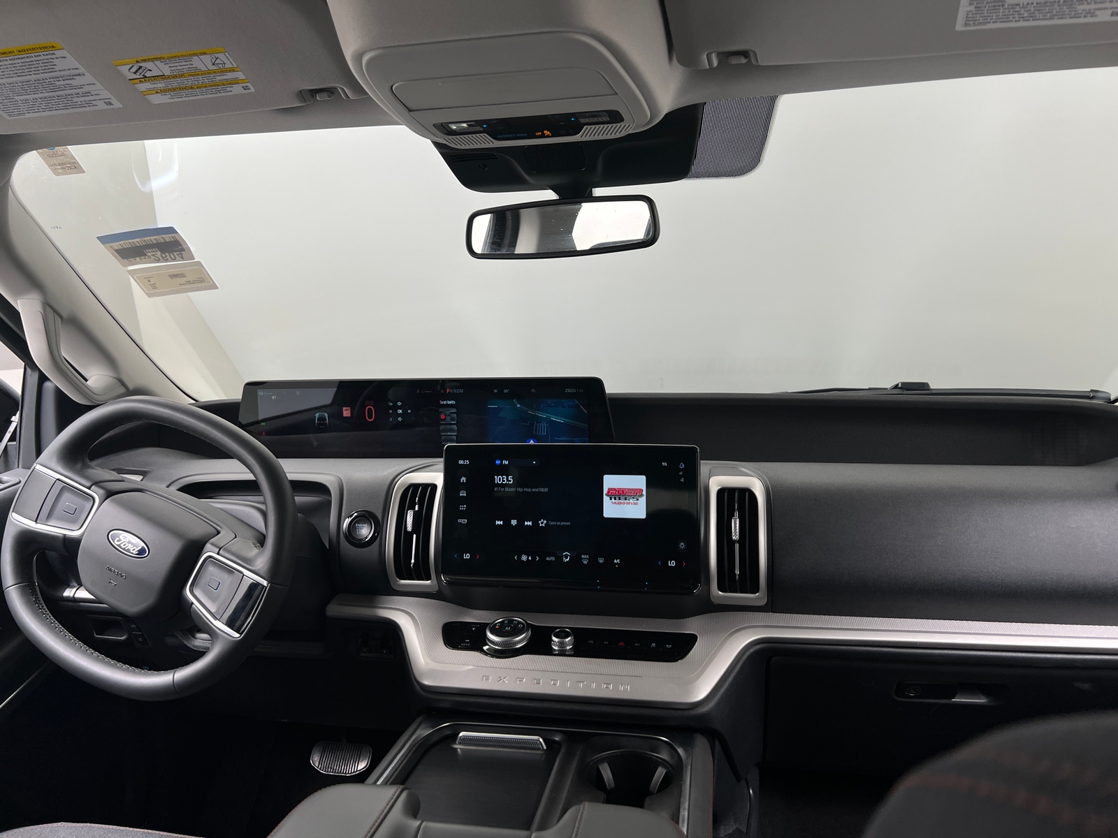 Thumbnail: 2025 Ford Expedition MAX - 3