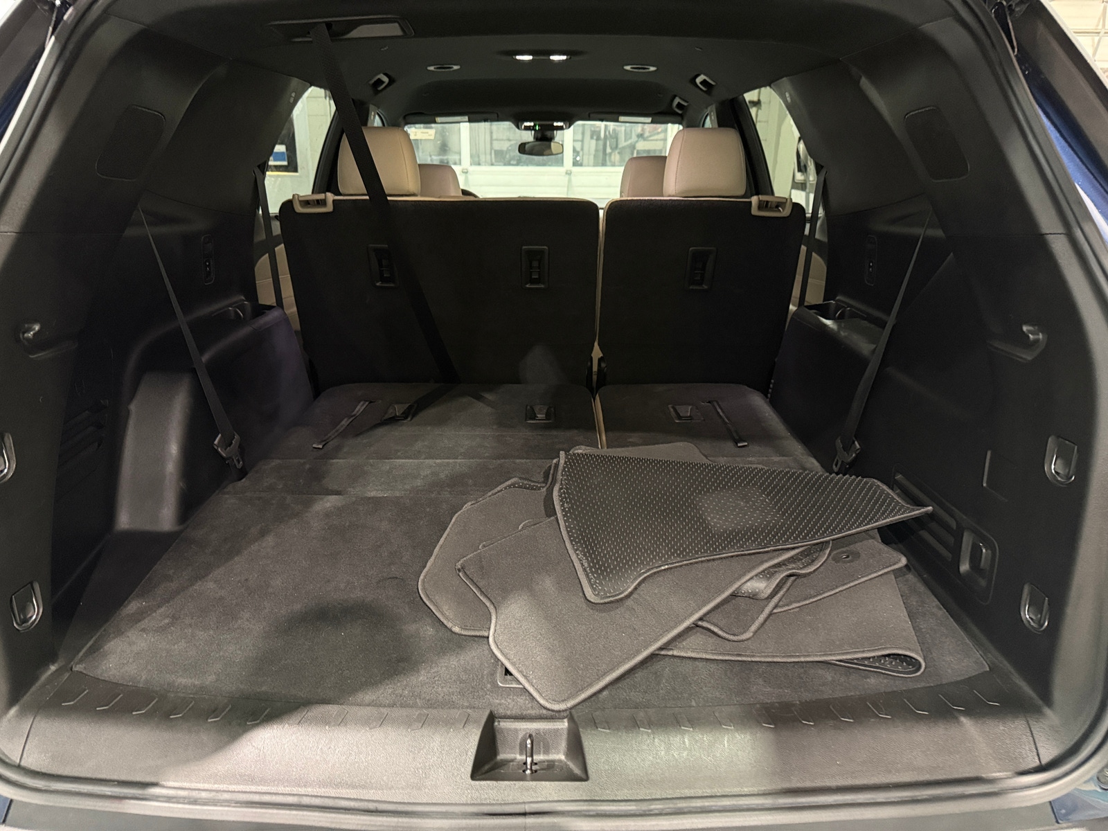 Thumbnail: 2023 Chevrolet Traverse - 7