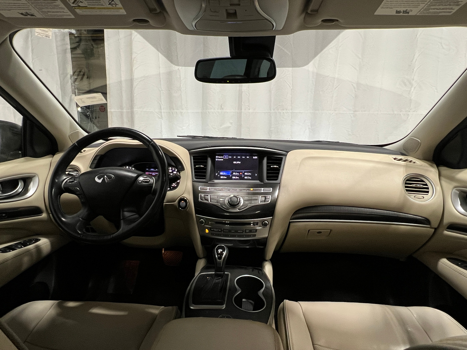 Thumbnail: 2017 INFINITI QX60 - 2