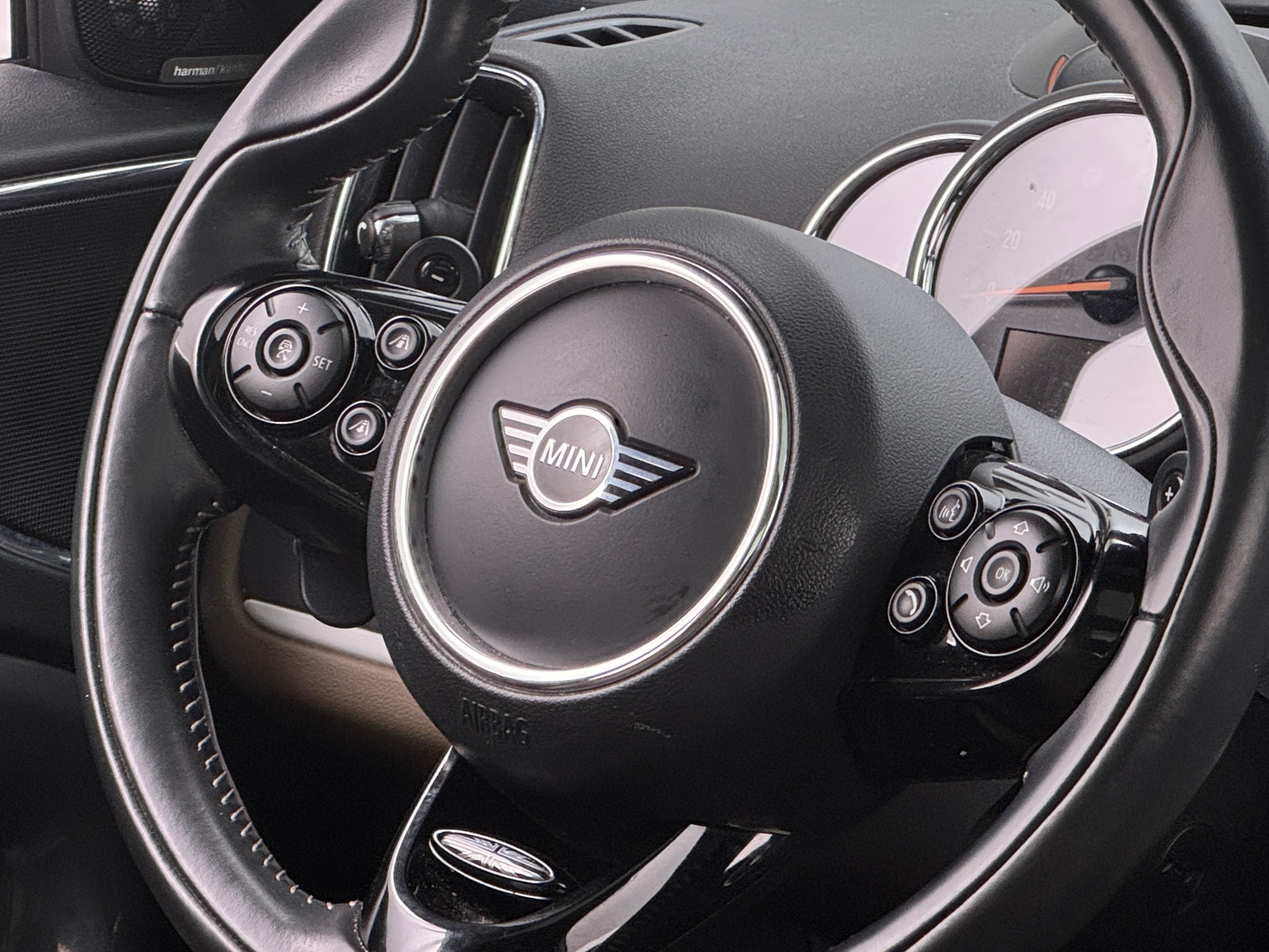 Thumbnail: 2019 MINI Cooper Countryman - 4