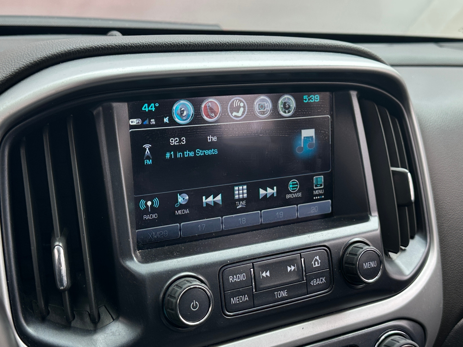 Thumbnail: 2018 Chevrolet Colorado - 3