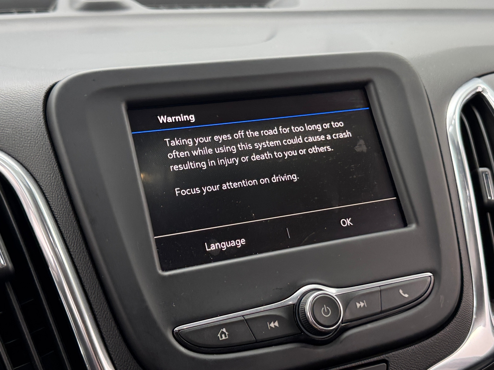 Thumbnail: 2020 Chevrolet Equinox - 4