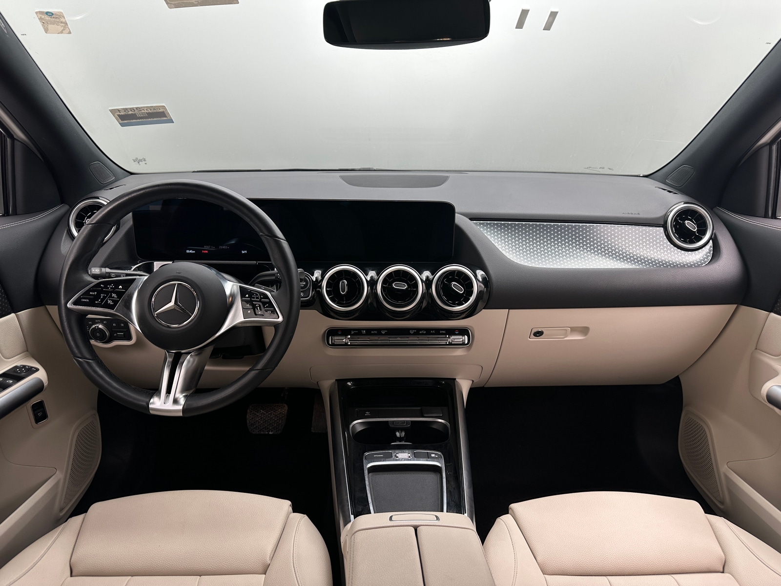 Thumbnail: 2025 Mercedes-Benz GLA - 2