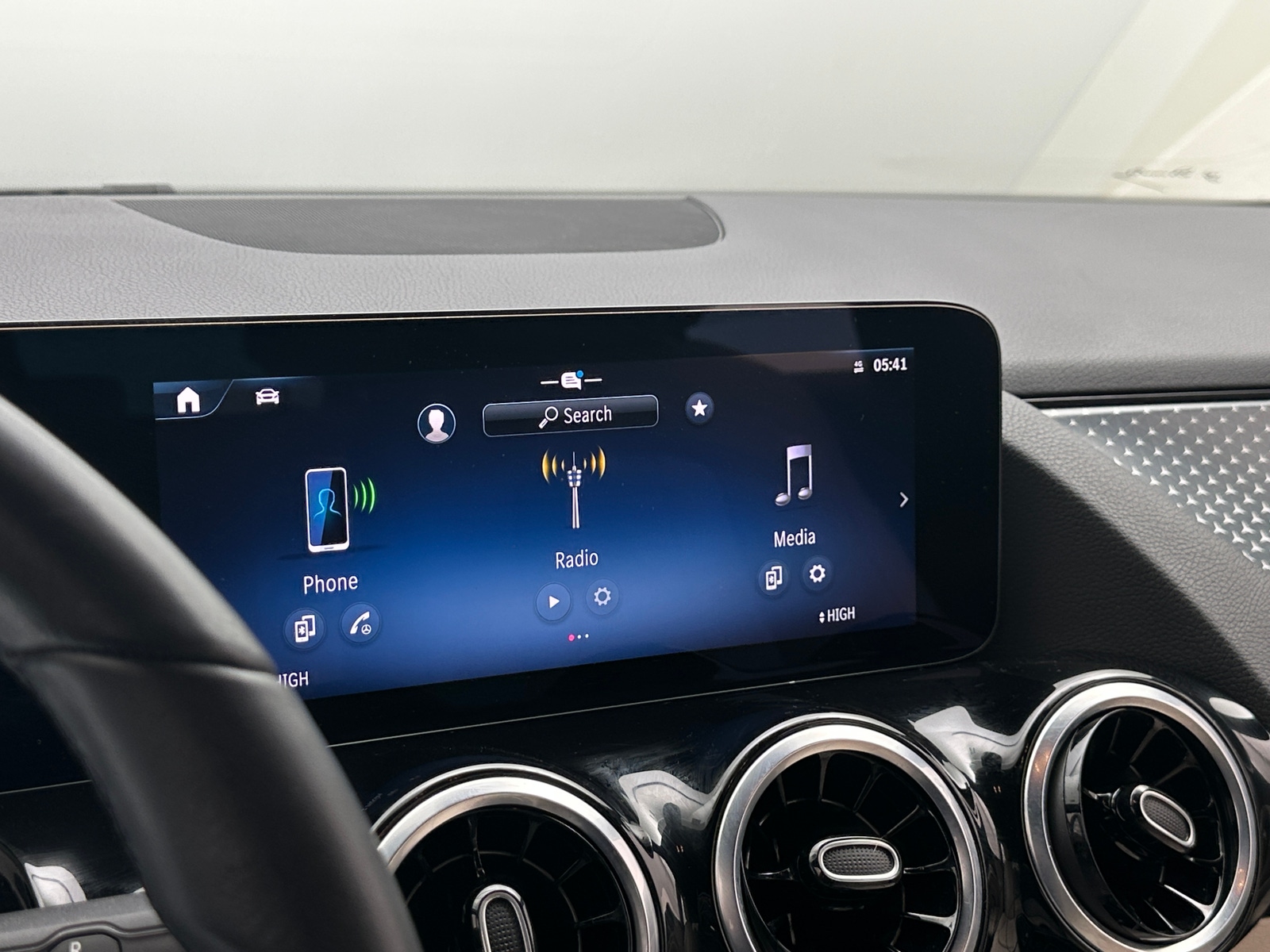 Thumbnail: 2025 Mercedes-Benz GLA - 3