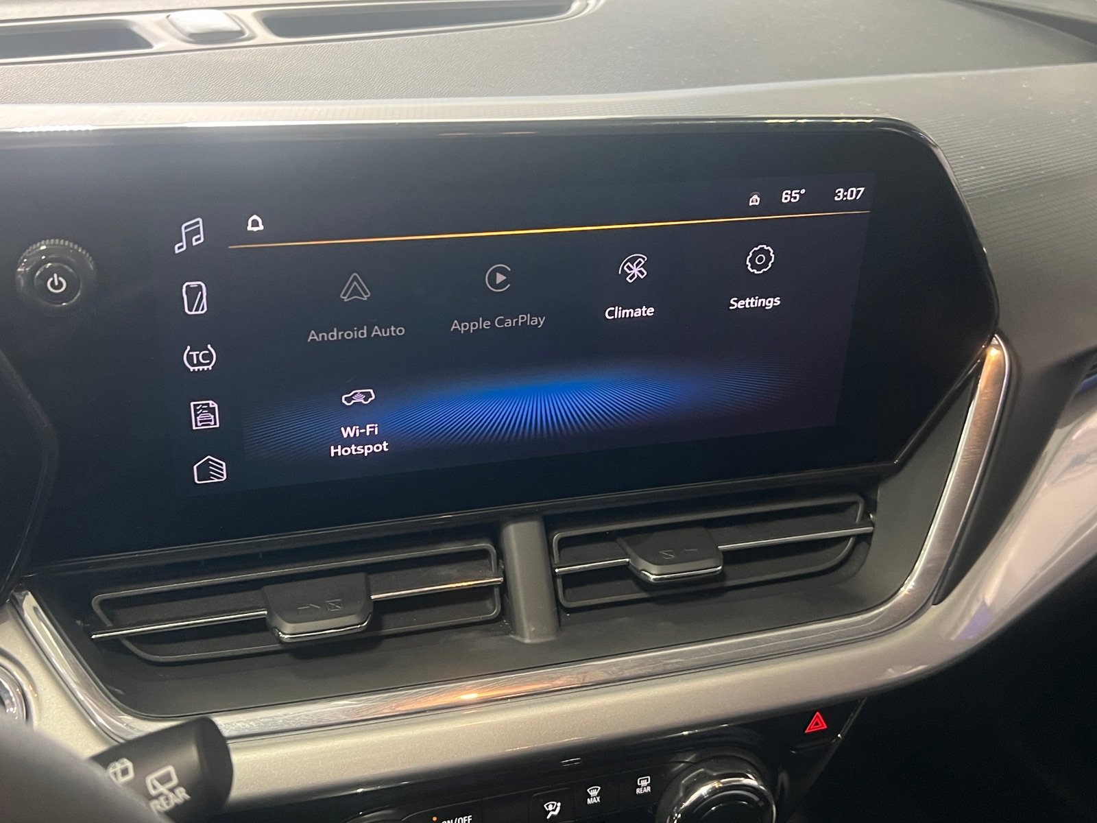 Thumbnail: 2025 Chevrolet Trax - 4