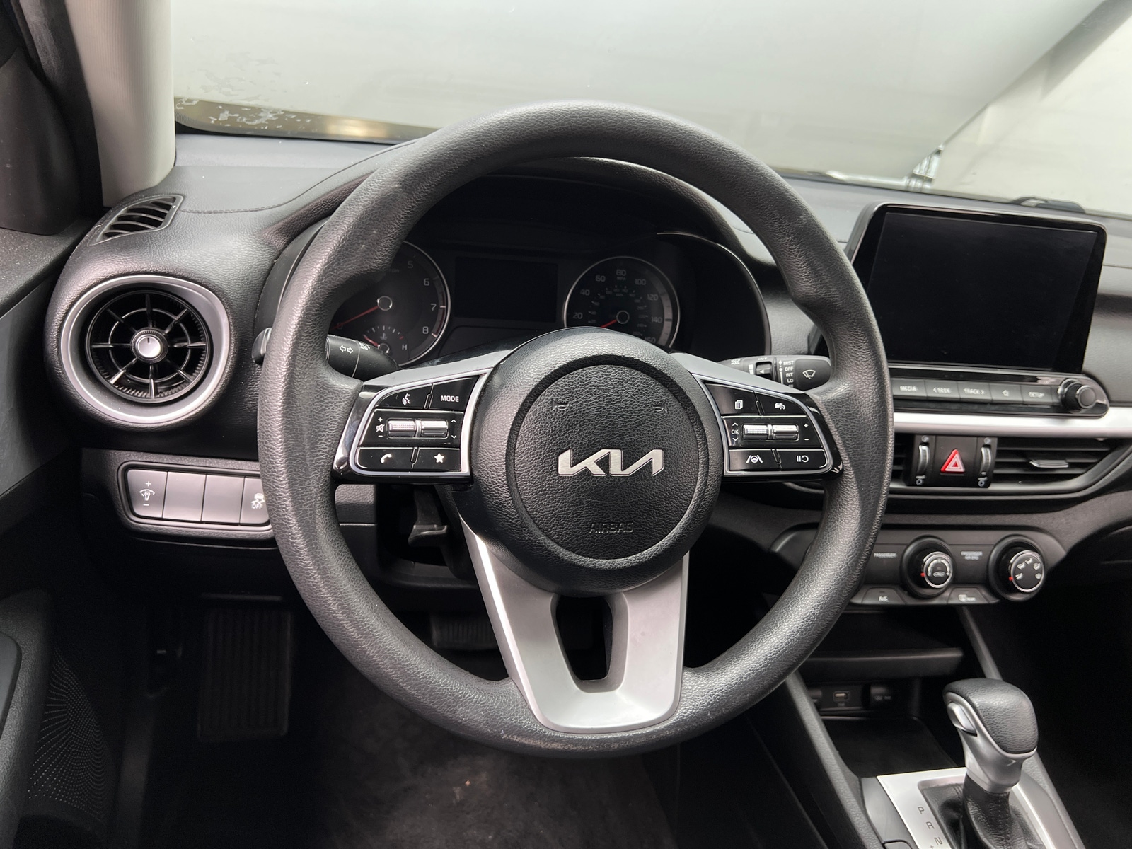 Thumbnail: 2023 Kia Forte - 5