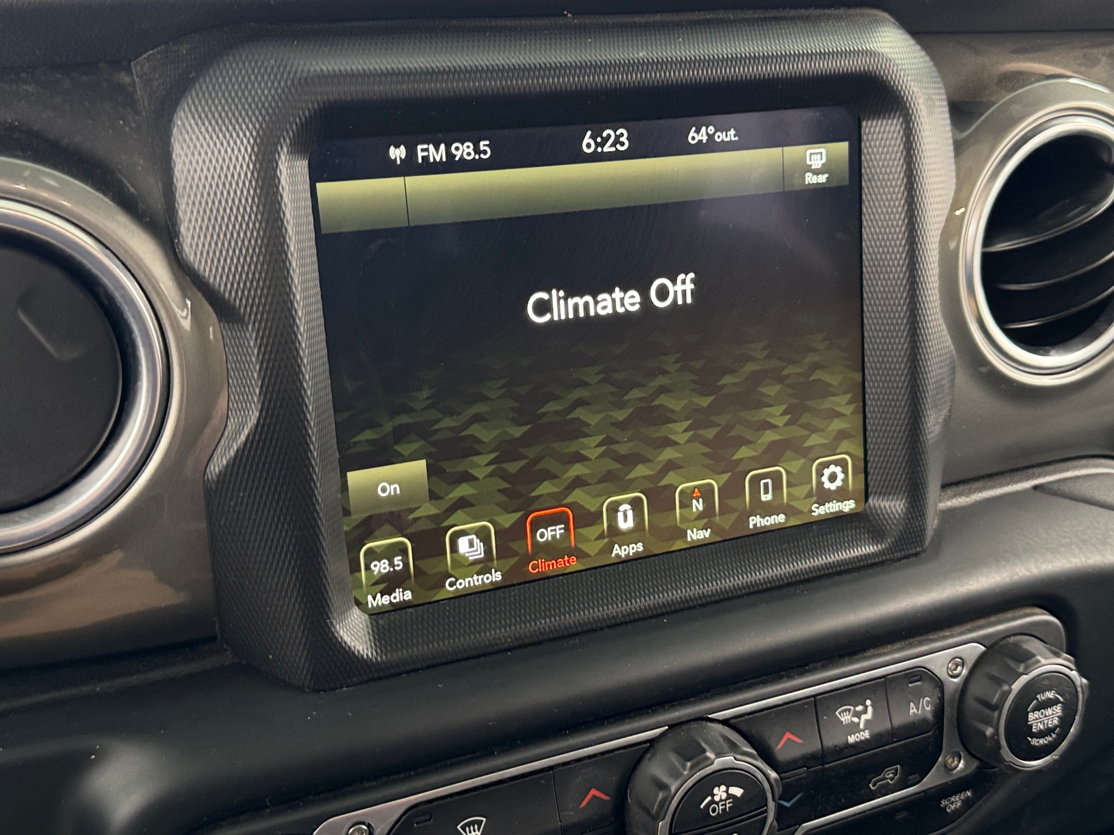 Thumbnail: 2022 Jeep Gladiator - 4