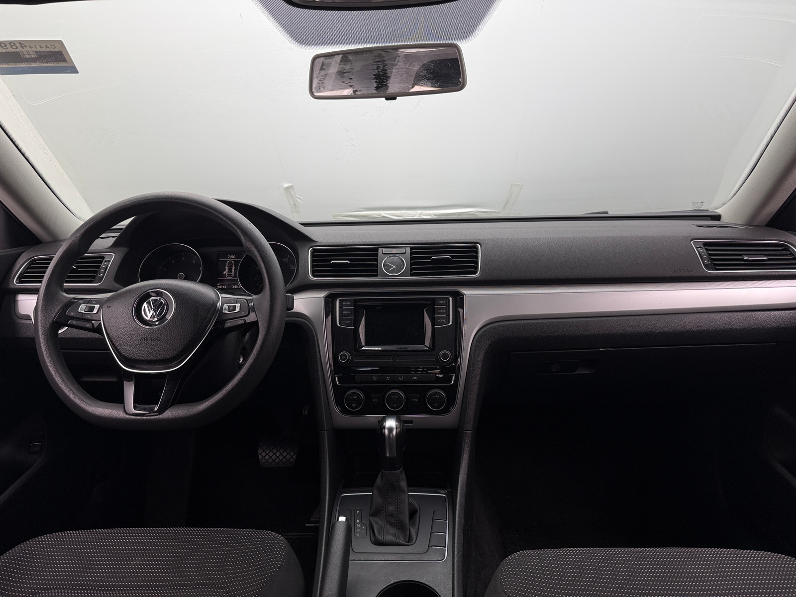 Thumbnail: 2016 Volkswagen Passat - 3