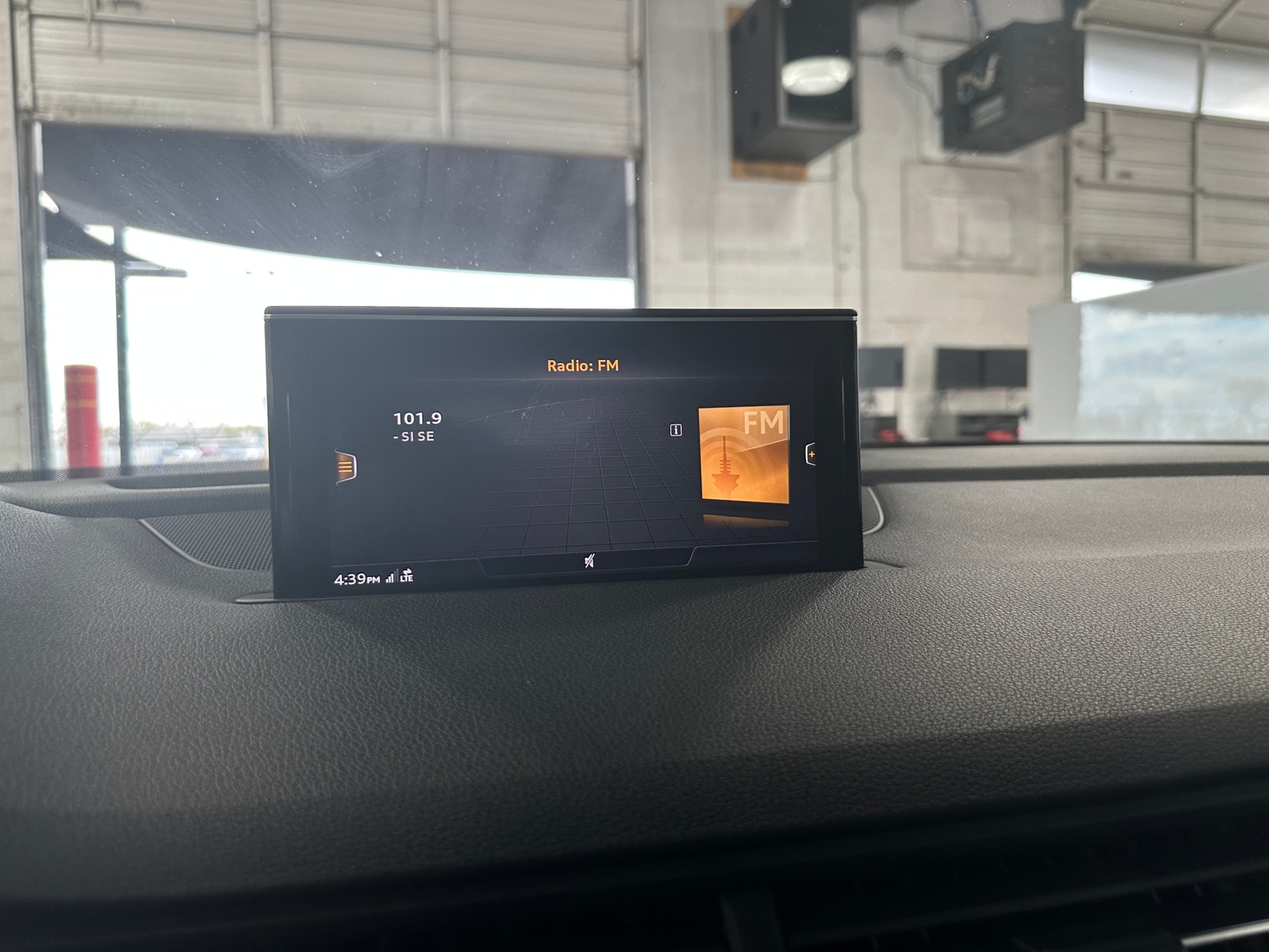 Thumbnail: 2018 Audi Q7 - 3