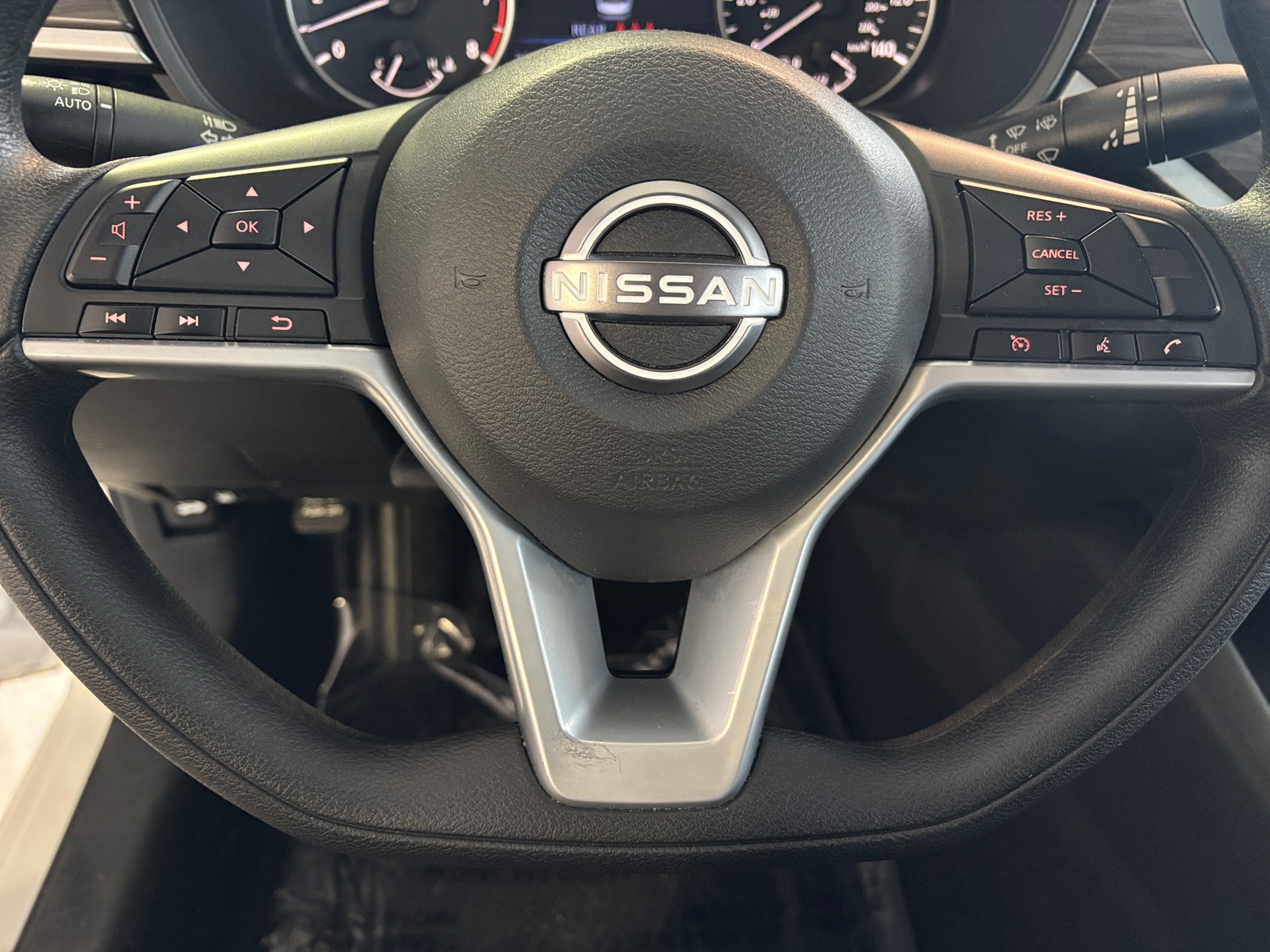 Thumbnail: 2025 Nissan Altima - 5