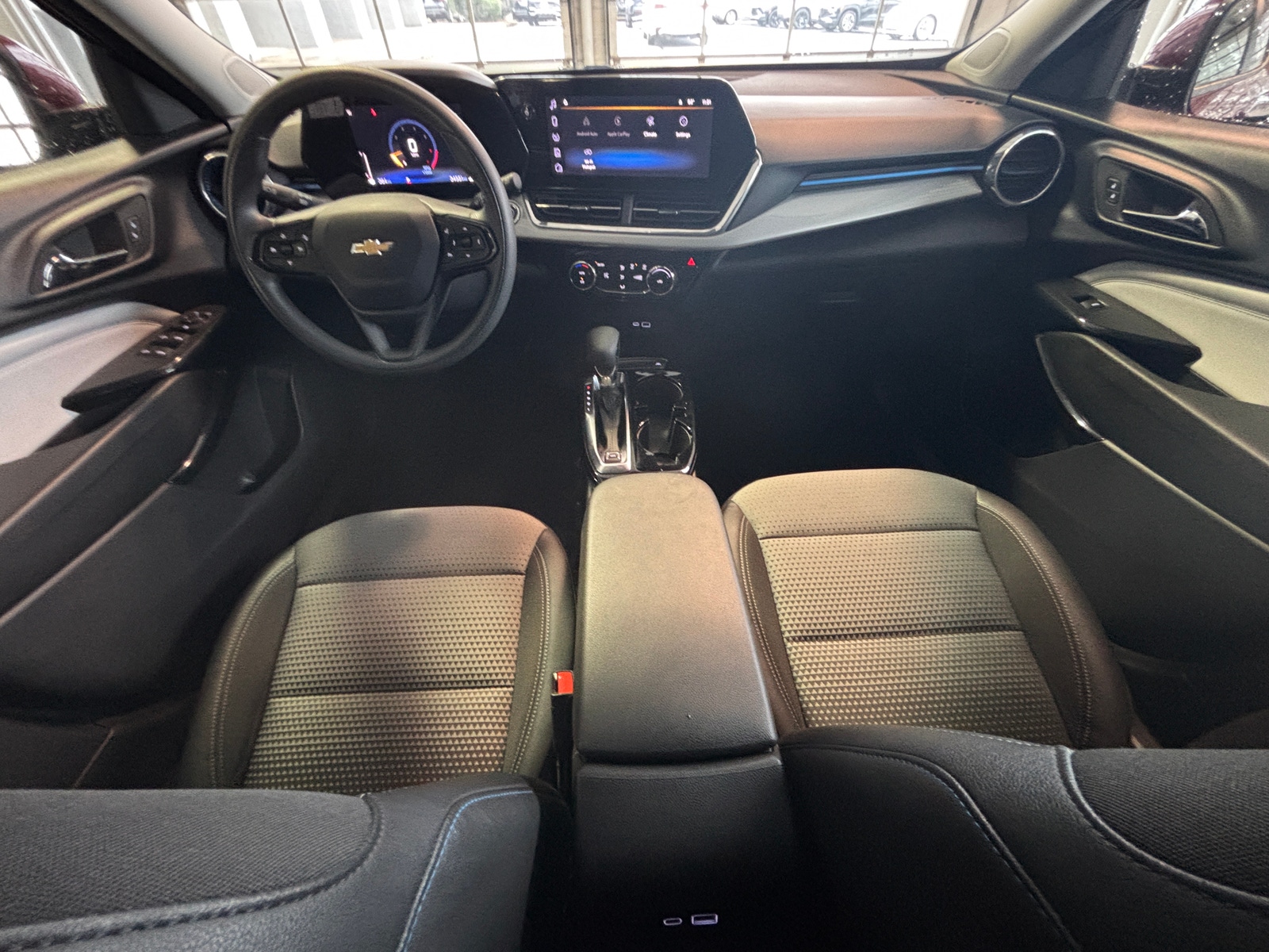 Thumbnail: 2025 Chevrolet Trax - 3