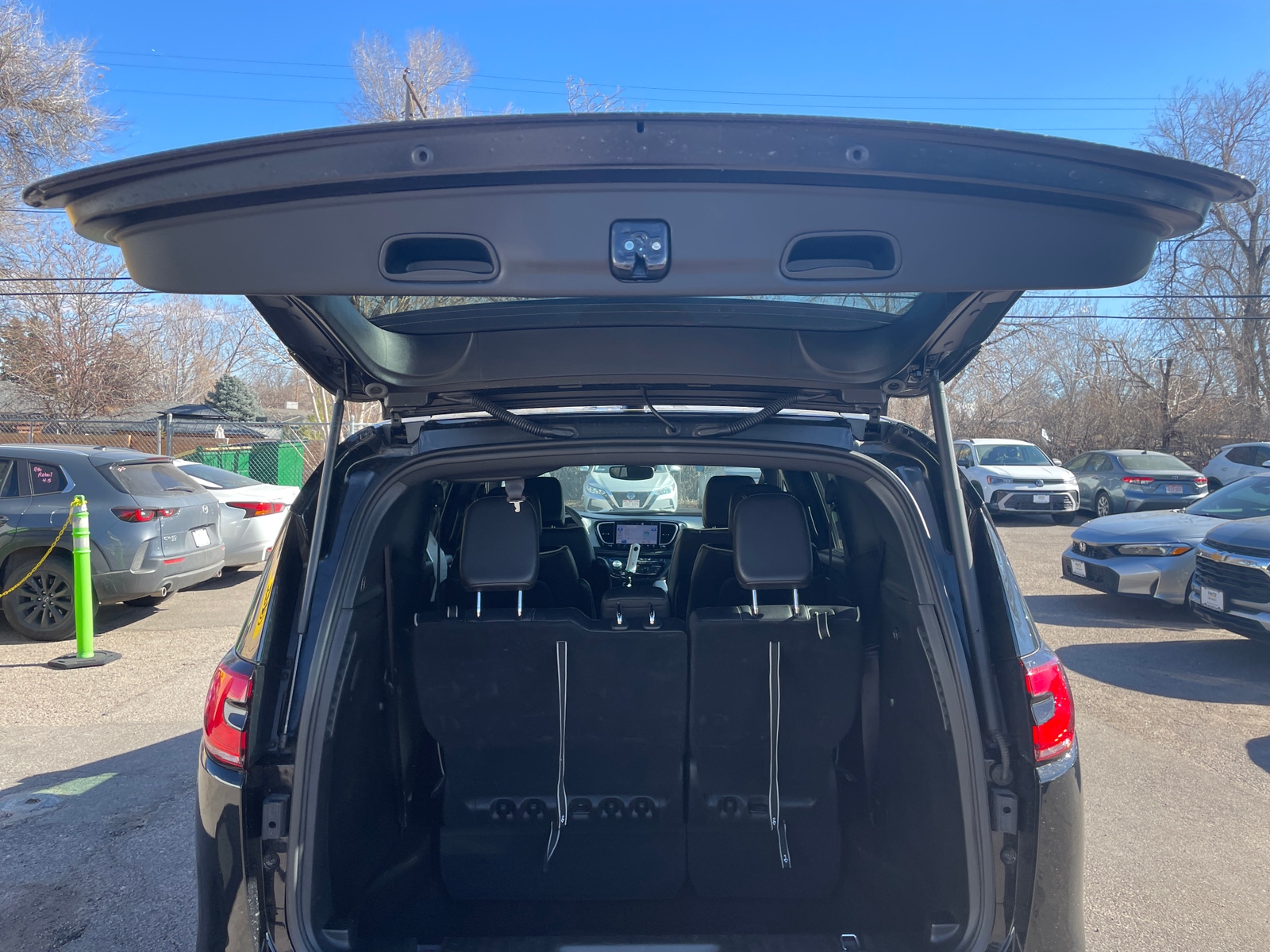 Thumbnail: 2025 Chrysler Pacifica - 7