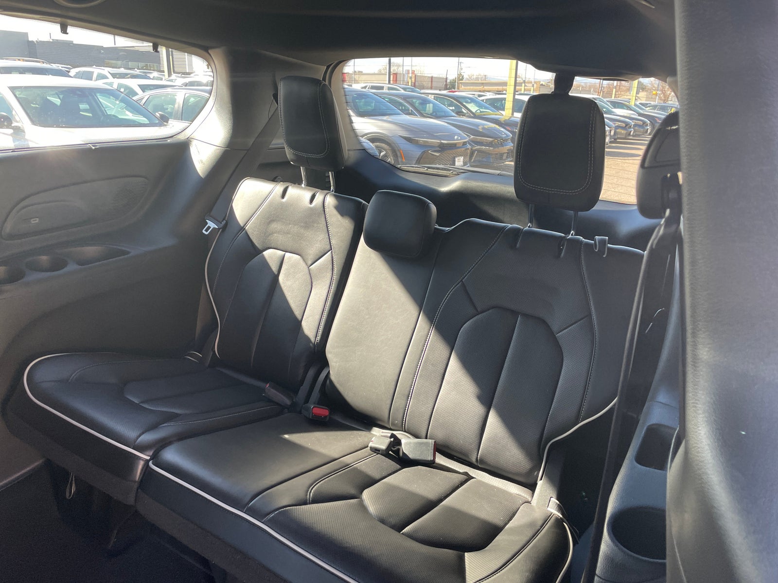 Thumbnail: 2025 Chrysler Pacifica - 6