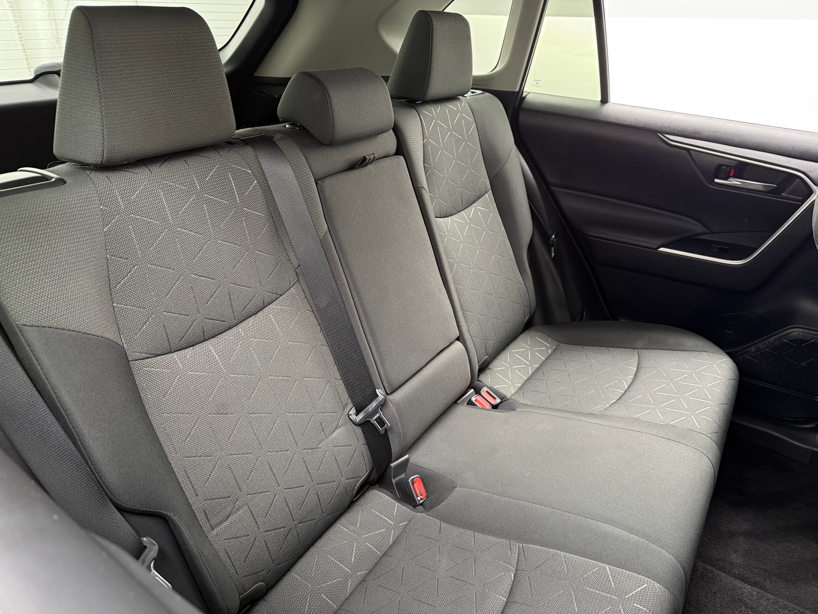 Thumbnail: 2021 Toyota RAV4 - 6