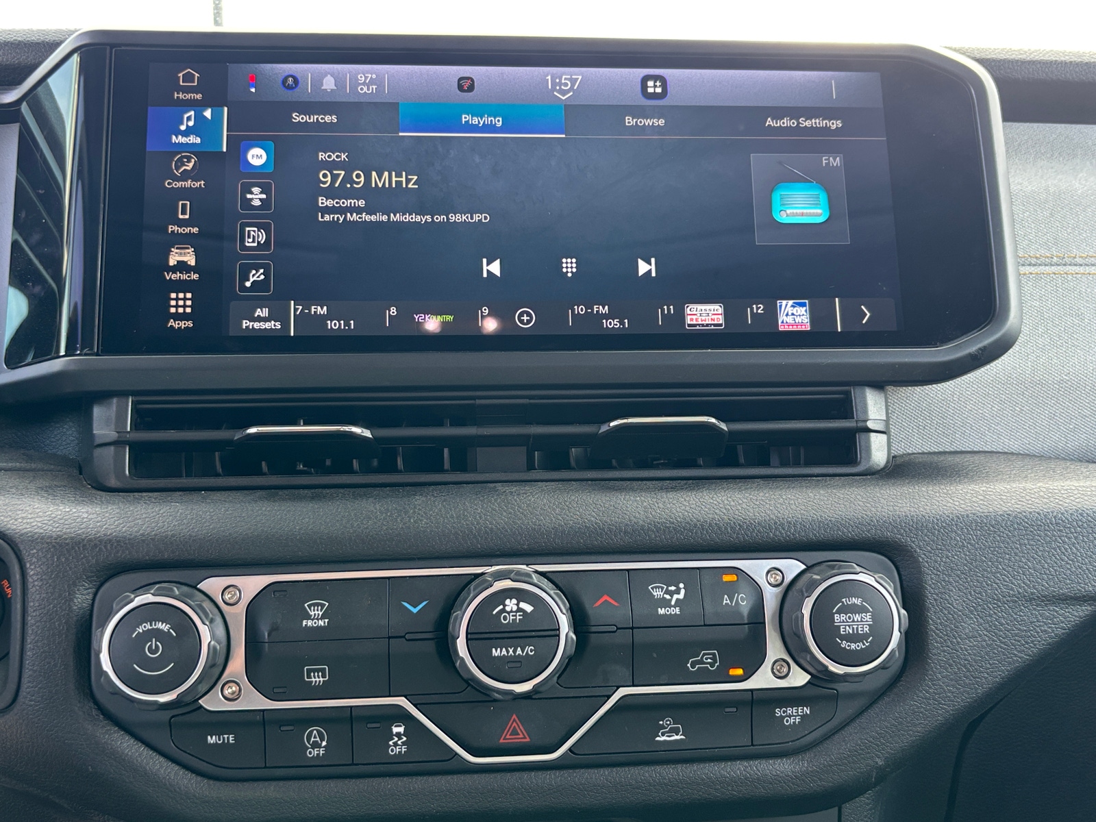 Thumbnail: 2025 Jeep Wrangler - 4