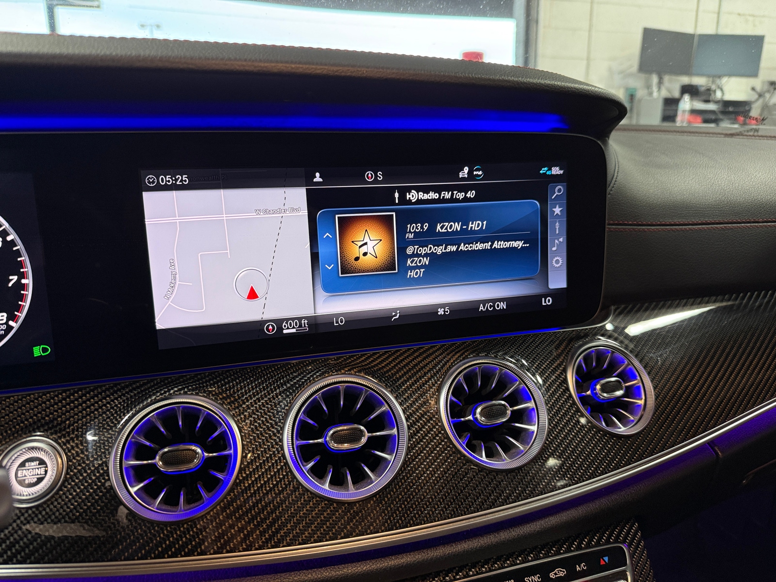 Thumbnail: 2019 Mercedes-Benz E-Class - 3