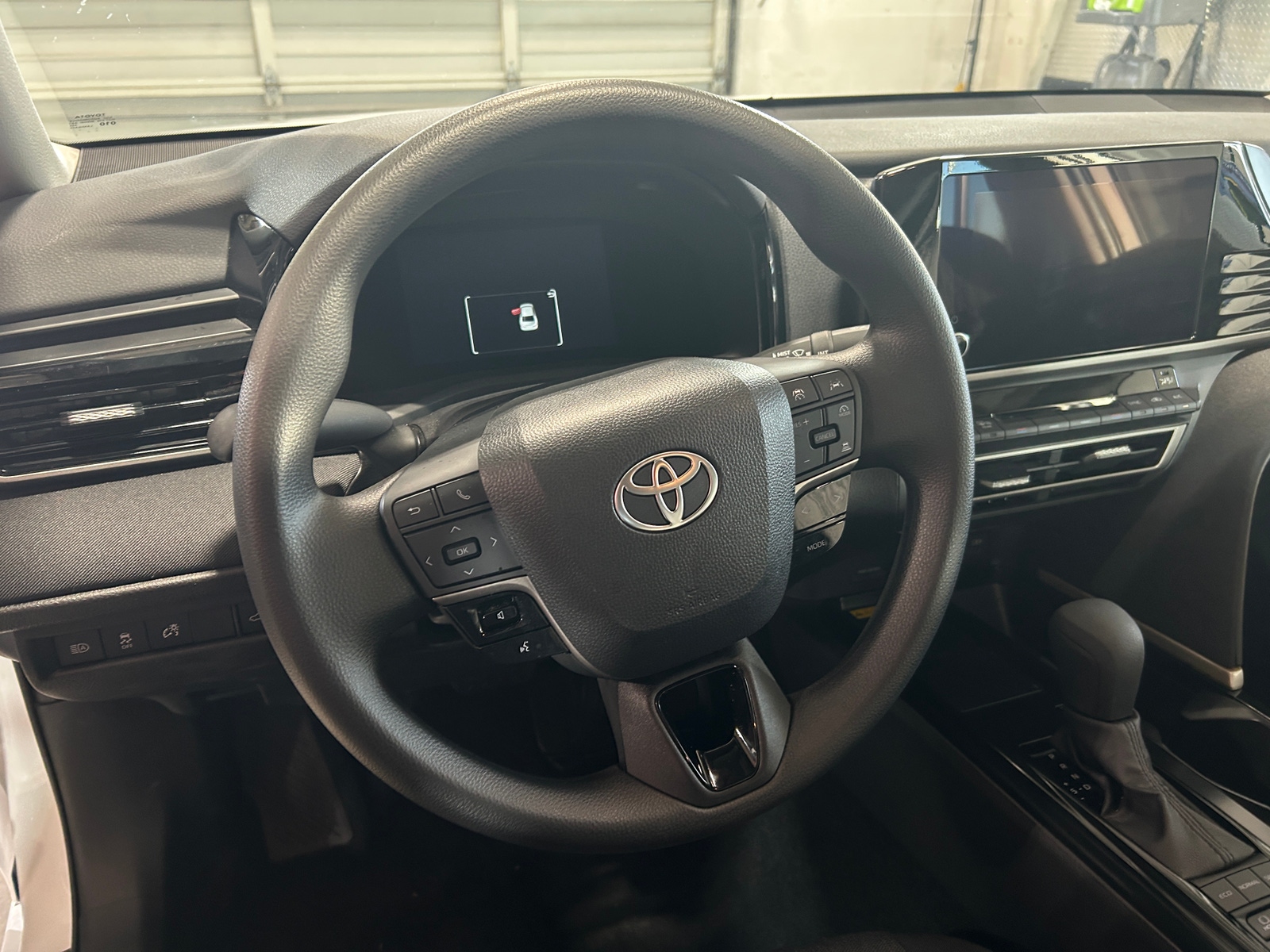 Thumbnail: 2025 Toyota Camry - 5