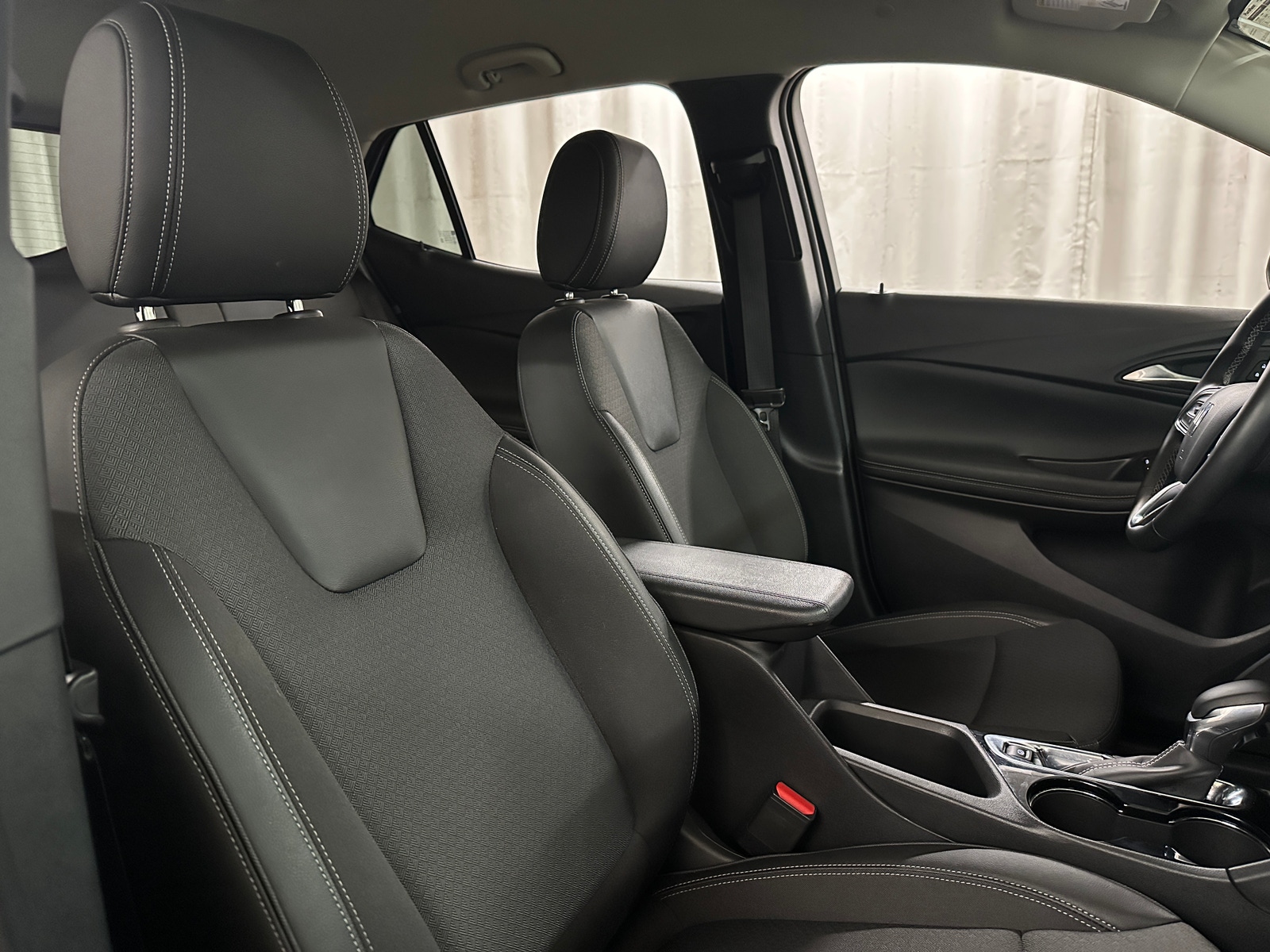 Thumbnail: 2025 Buick Encore GX - 2