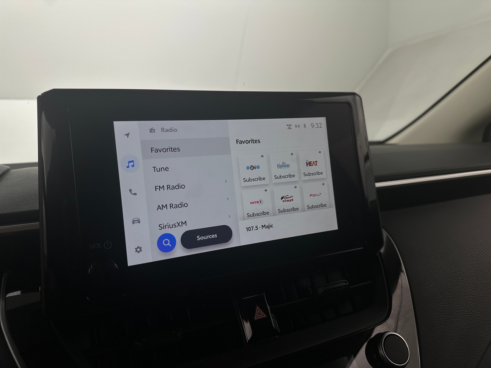 Thumbnail: 2023 Toyota Corolla - 4