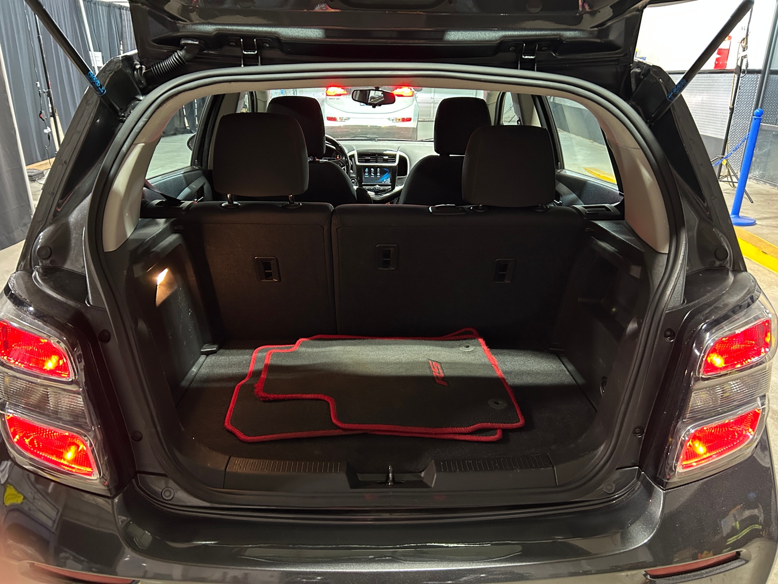 Thumbnail: 2017 Chevrolet Sonic - 7