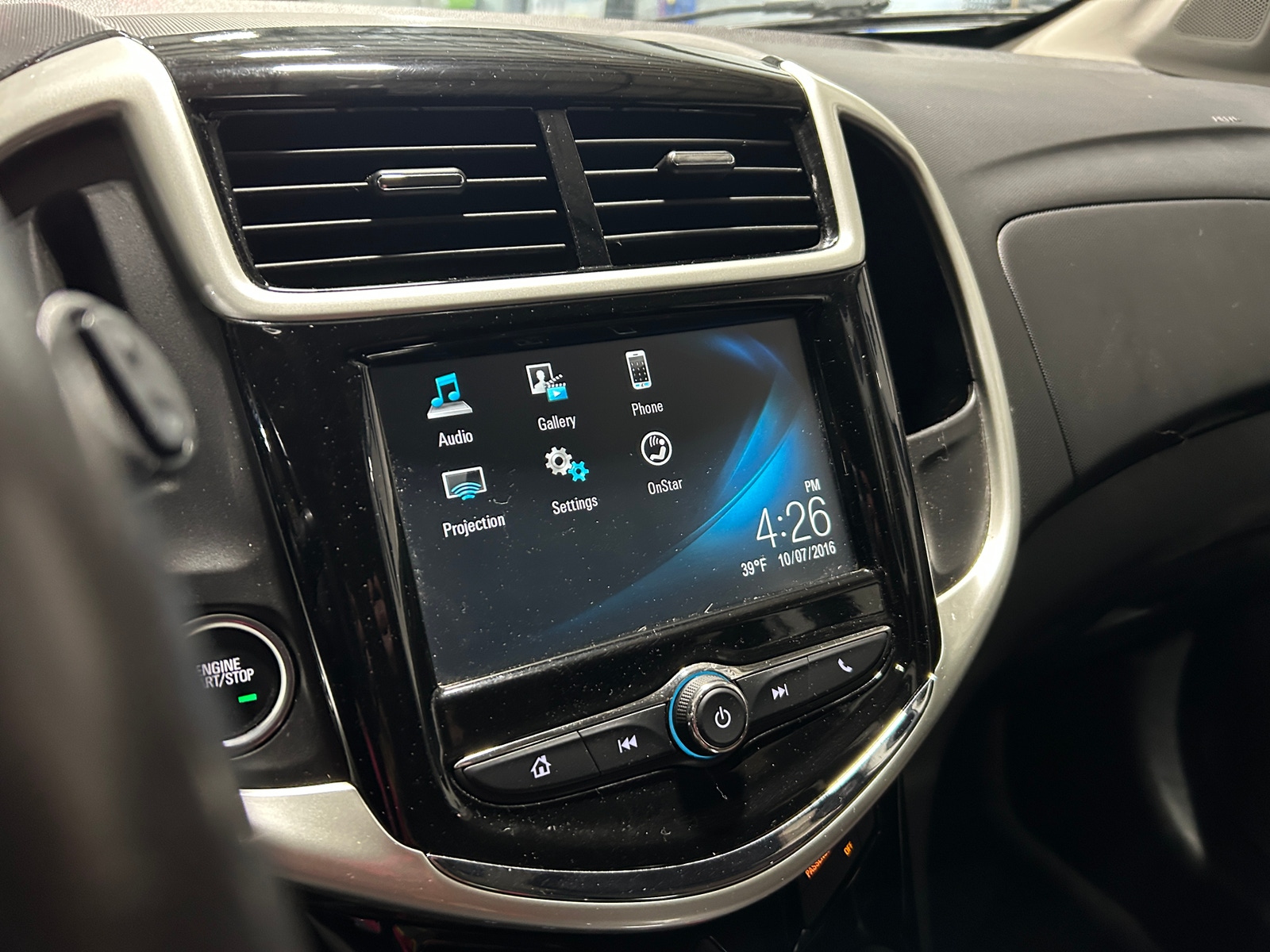 Thumbnail: 2017 Chevrolet Sonic - 4