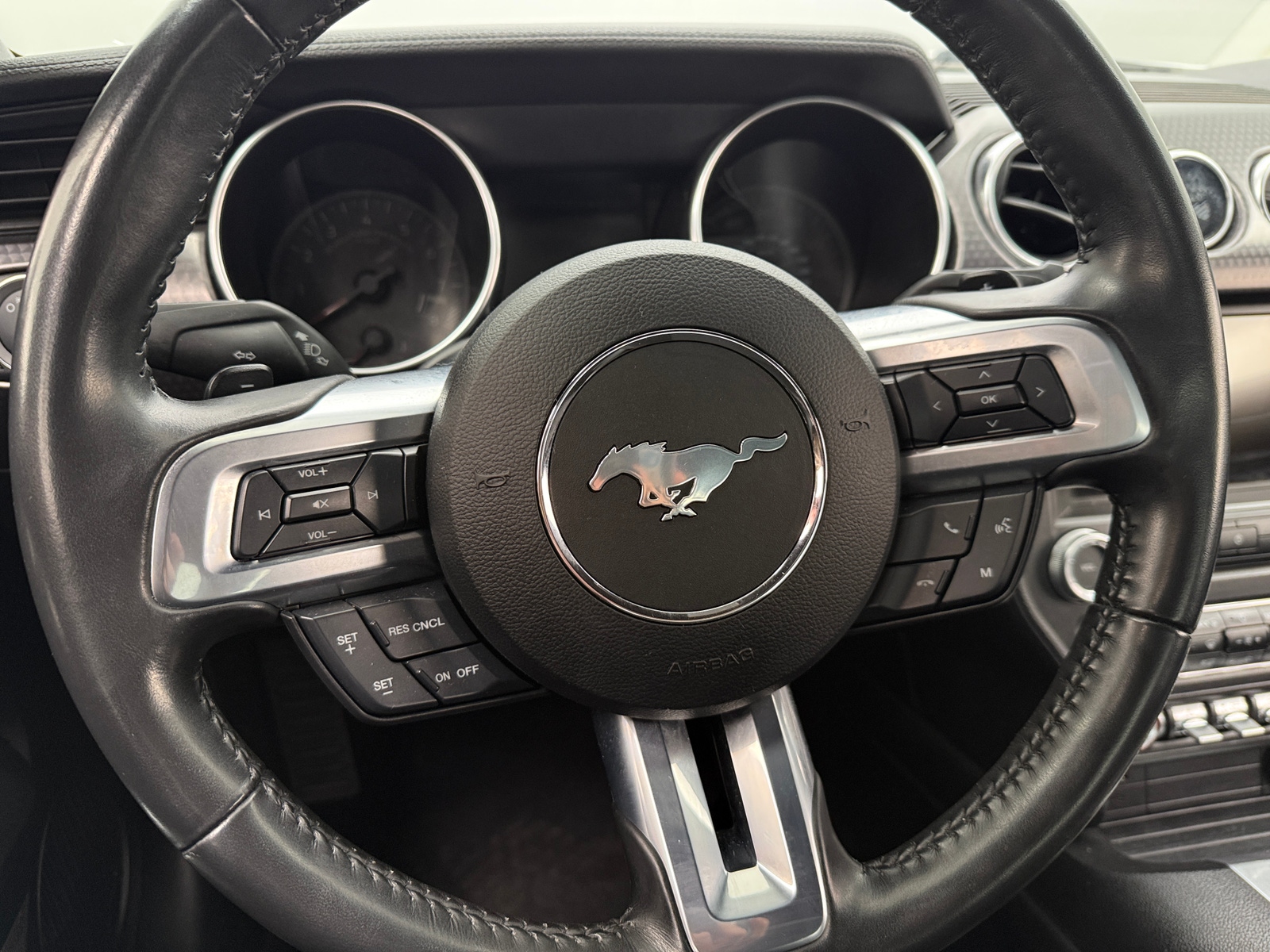 Thumbnail: 2020 Ford Mustang - 4