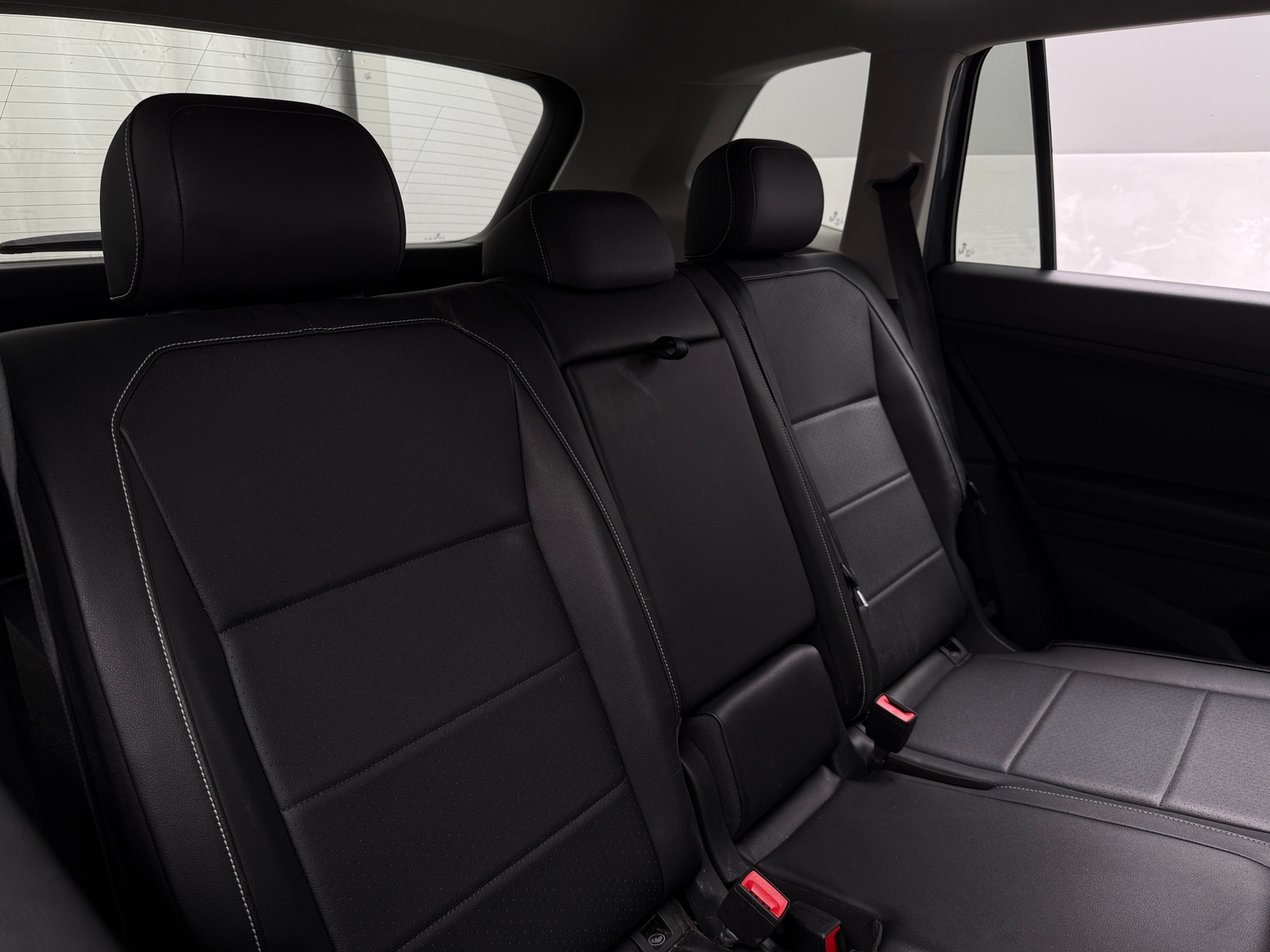 Thumbnail: 2021 Volkswagen Tiguan - 5