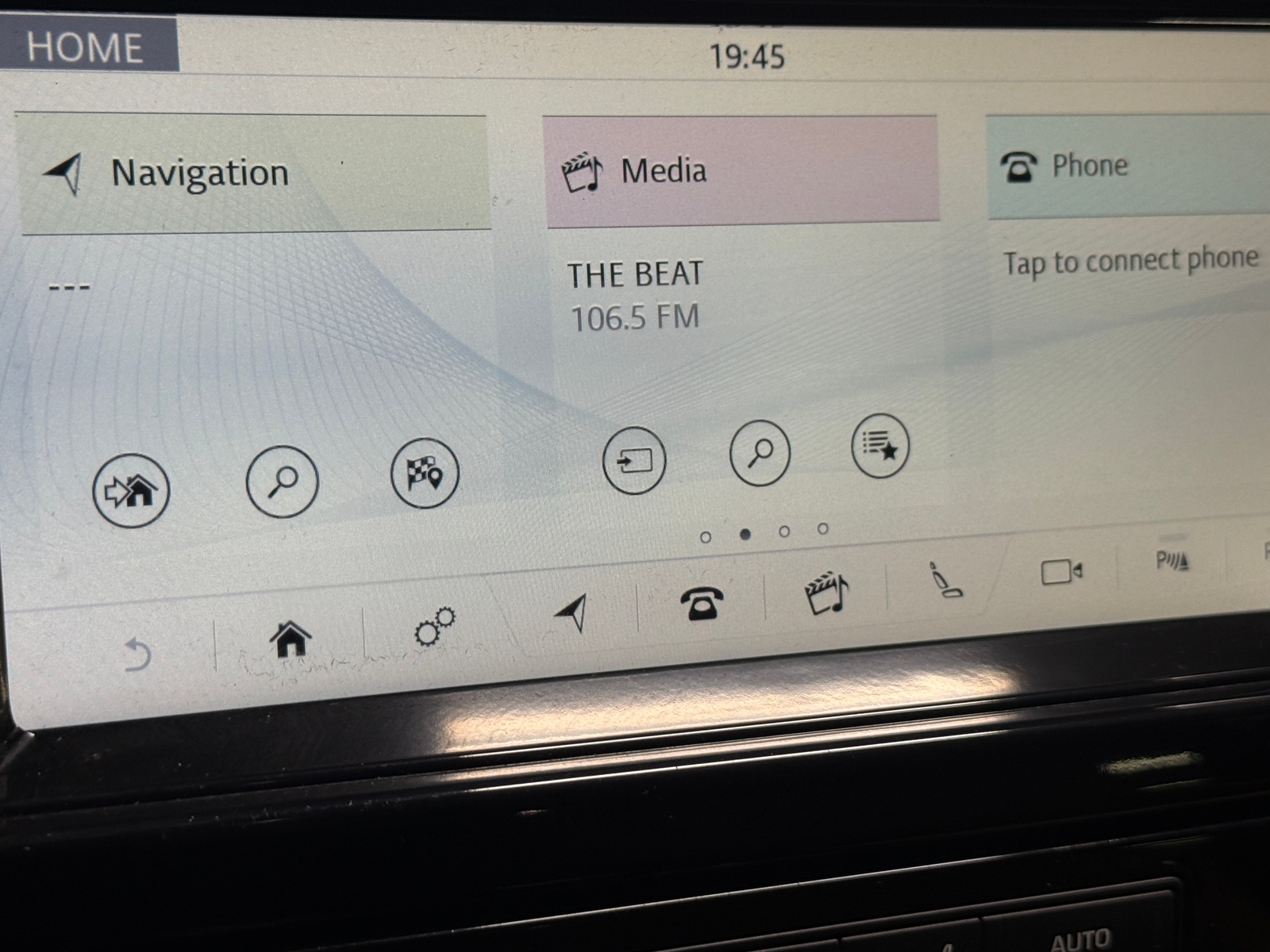 Thumbnail: 2019 Land Rover Discovery - 3