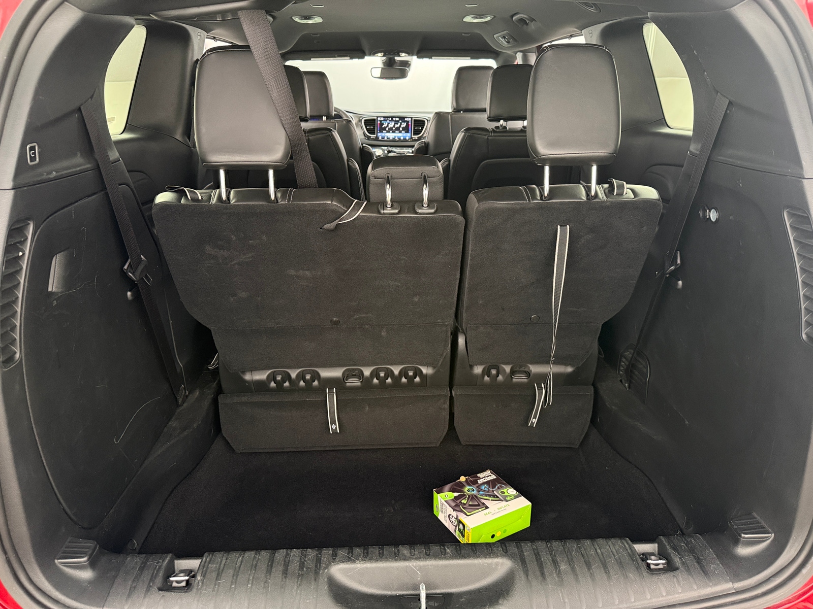 Thumbnail: 2025 Chrysler Pacifica - 6