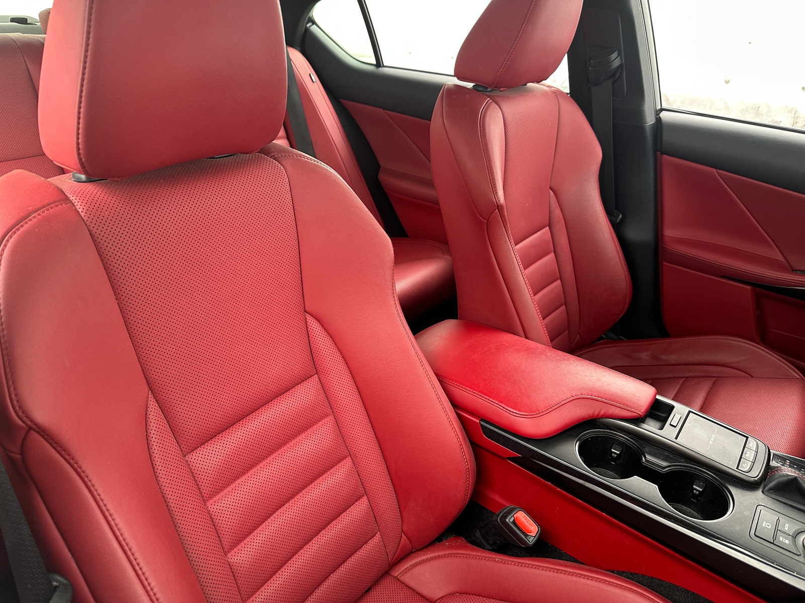 Thumbnail: 2023 Lexus IS - 2