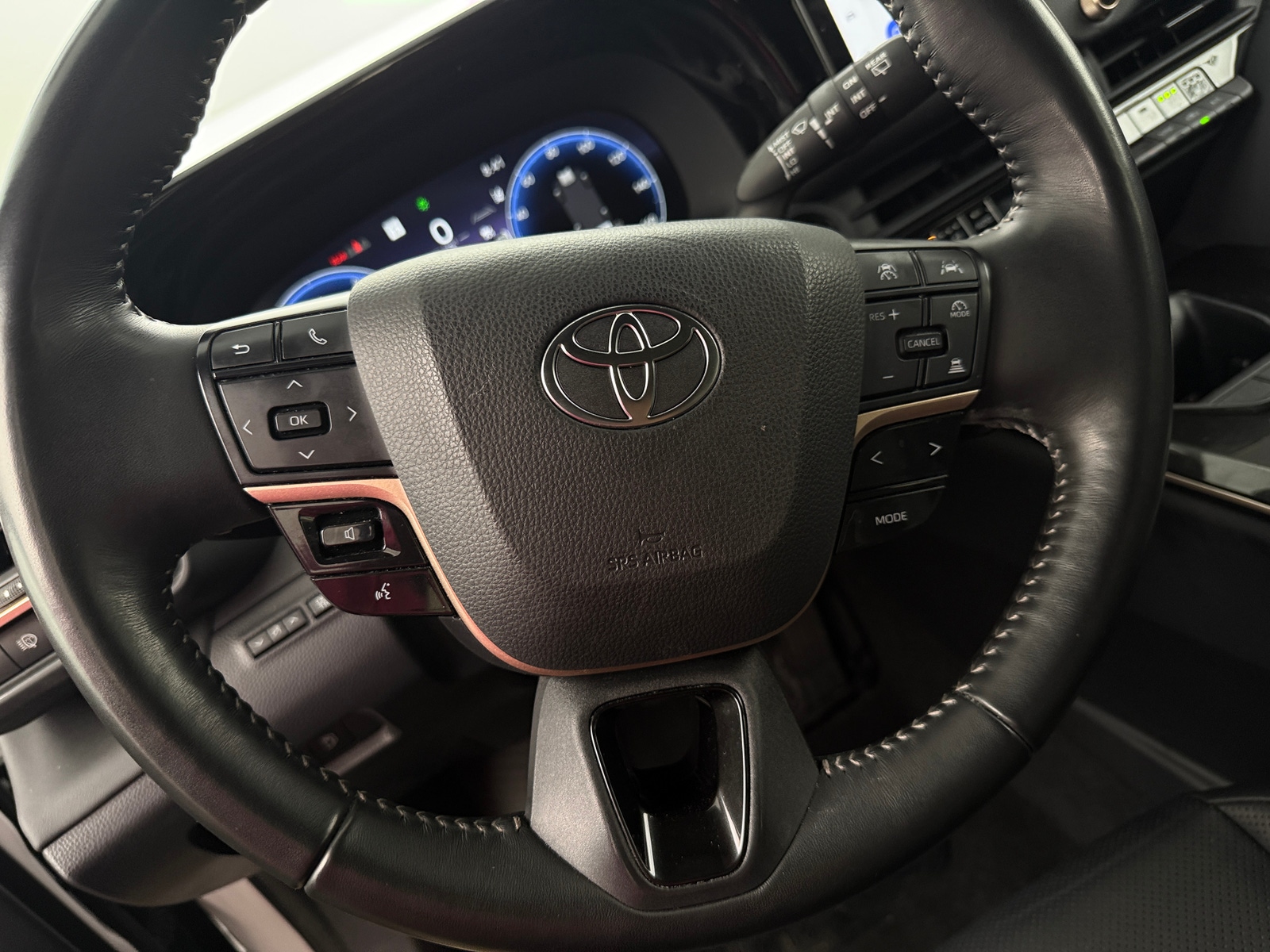 Thumbnail: 2025 Toyota Crown Signia - 4