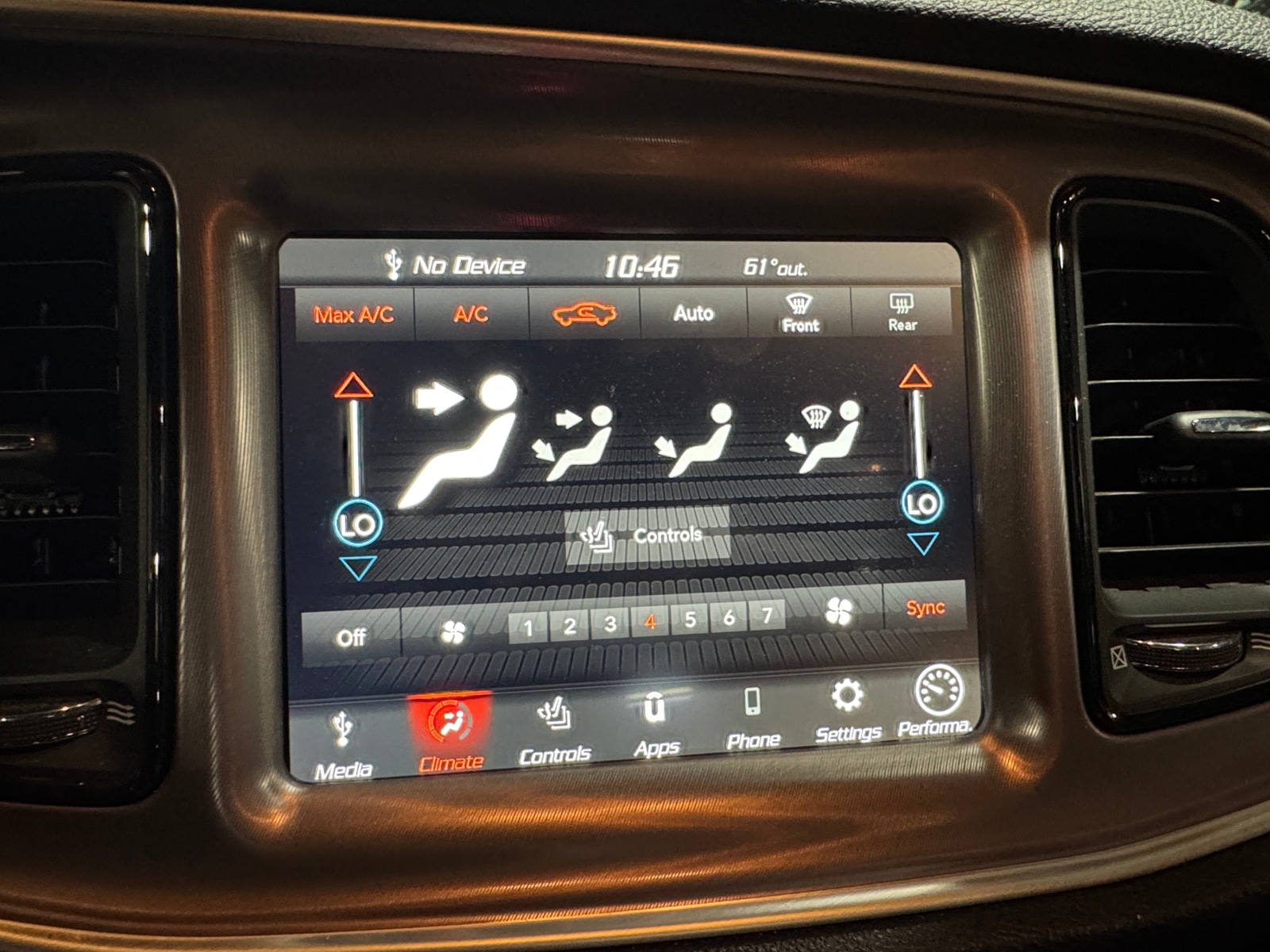 Thumbnail: 2022 Dodge Challenger - 3