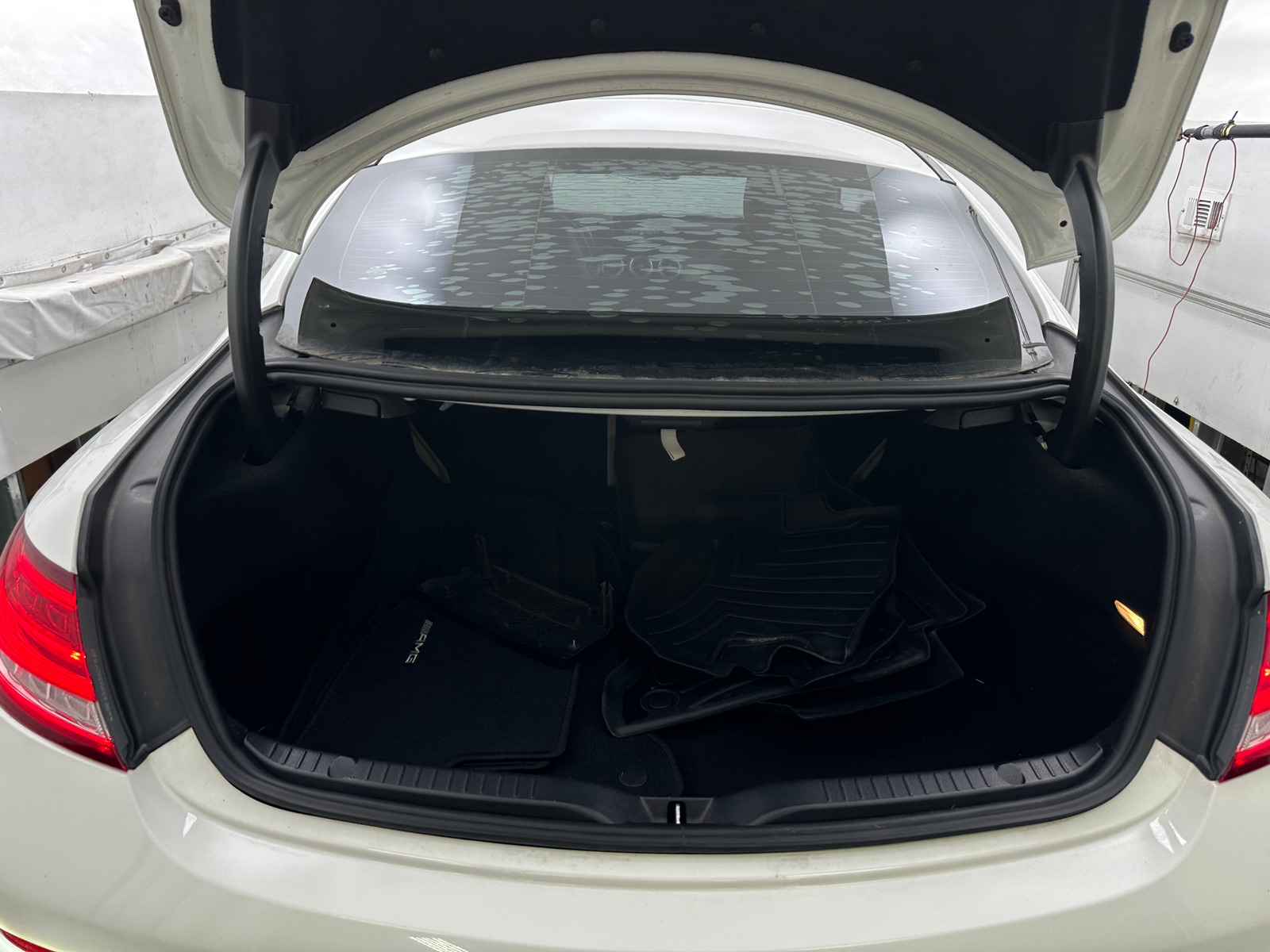 Thumbnail: 2017 Mercedes-Benz C-Class - 4