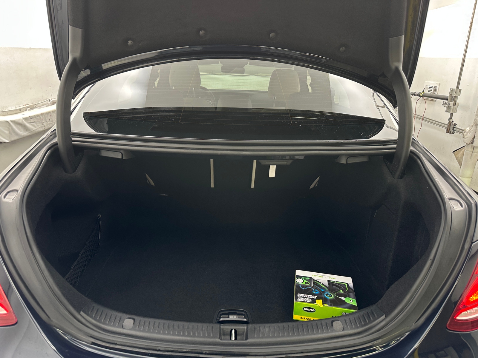 Thumbnail: 2018 Mercedes-Benz E-Class - 6