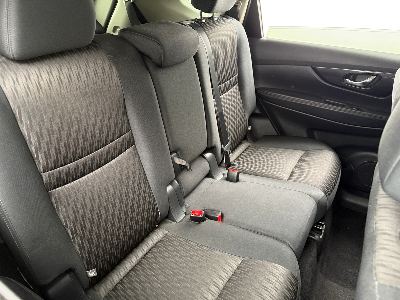 Thumbnail: 2017 Nissan Rogue - 6