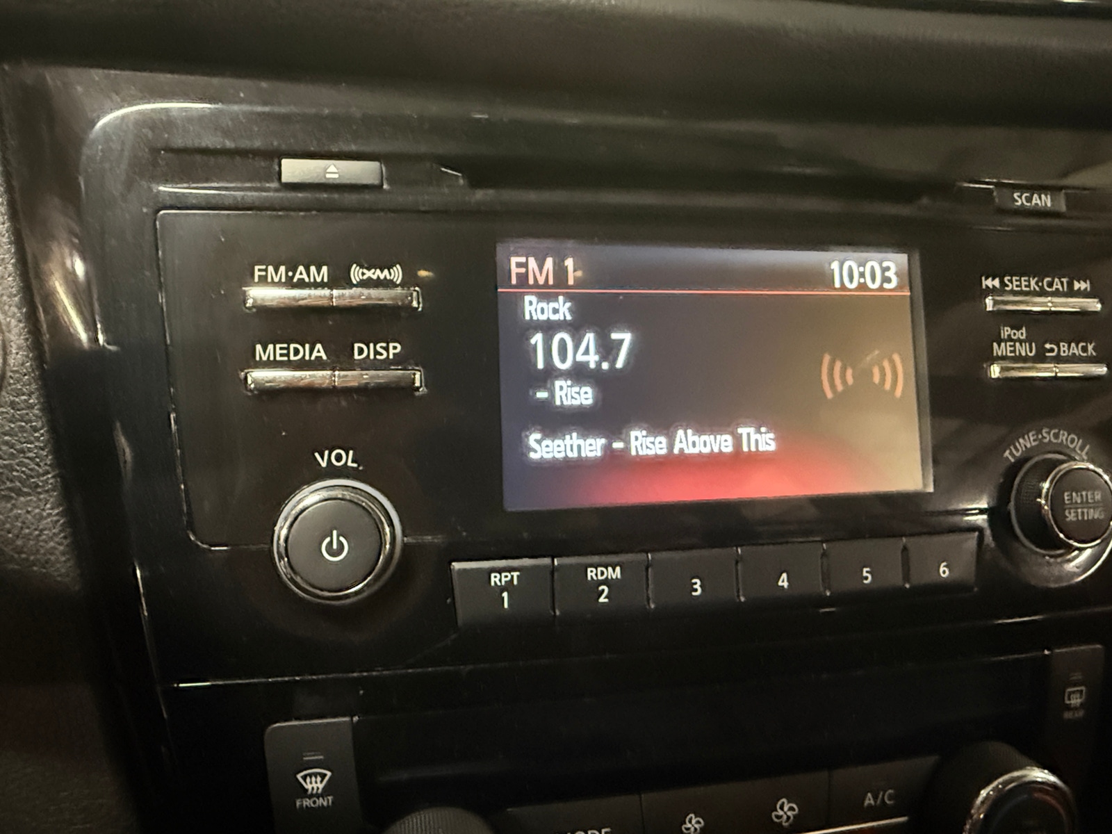 Thumbnail: 2017 Nissan Rogue - 4