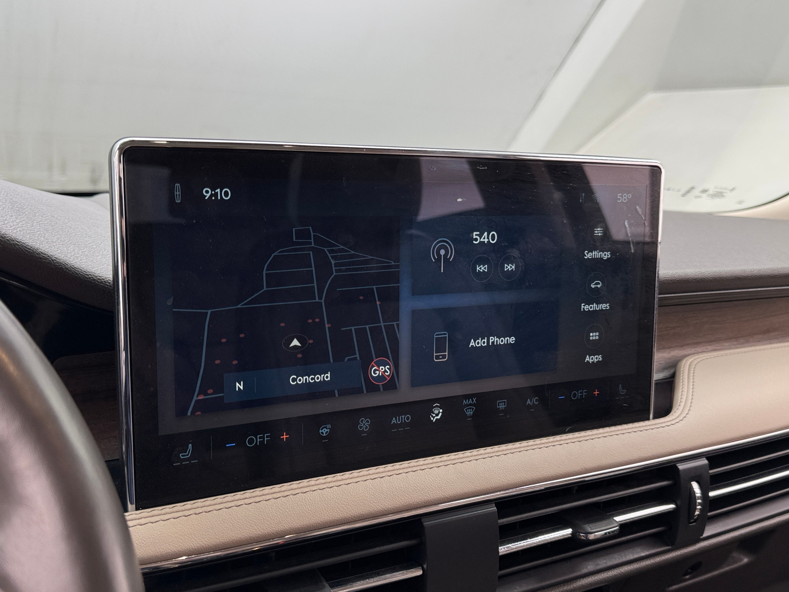 Thumbnail: 2023 Lincoln Corsair - 3