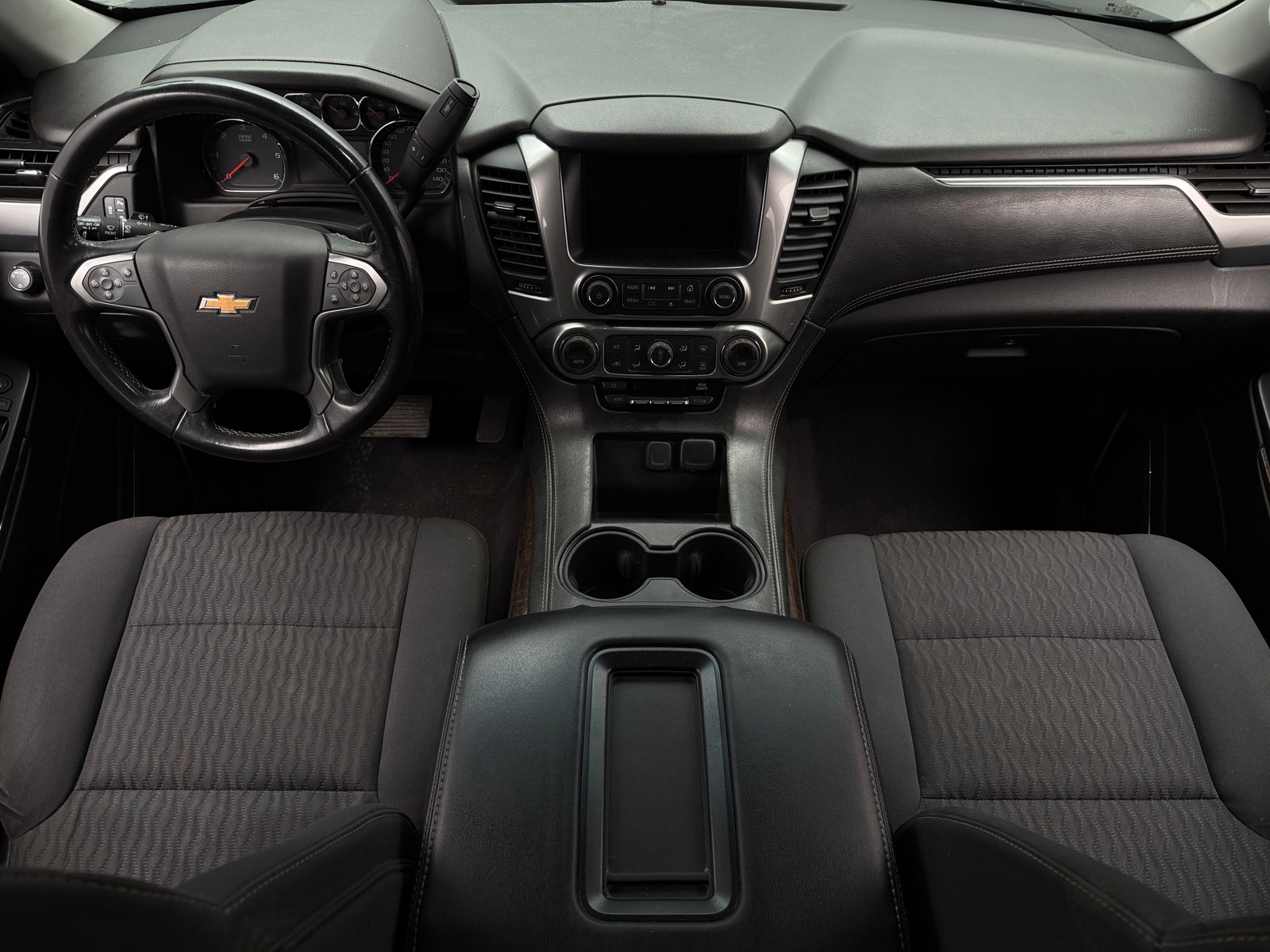 Thumbnail: 2019 Chevrolet Tahoe - 3