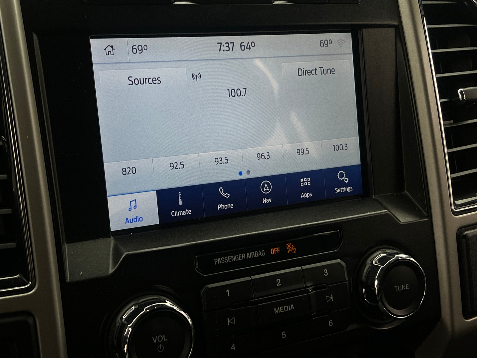 Thumbnail: 2020 Ford Econoline - 3