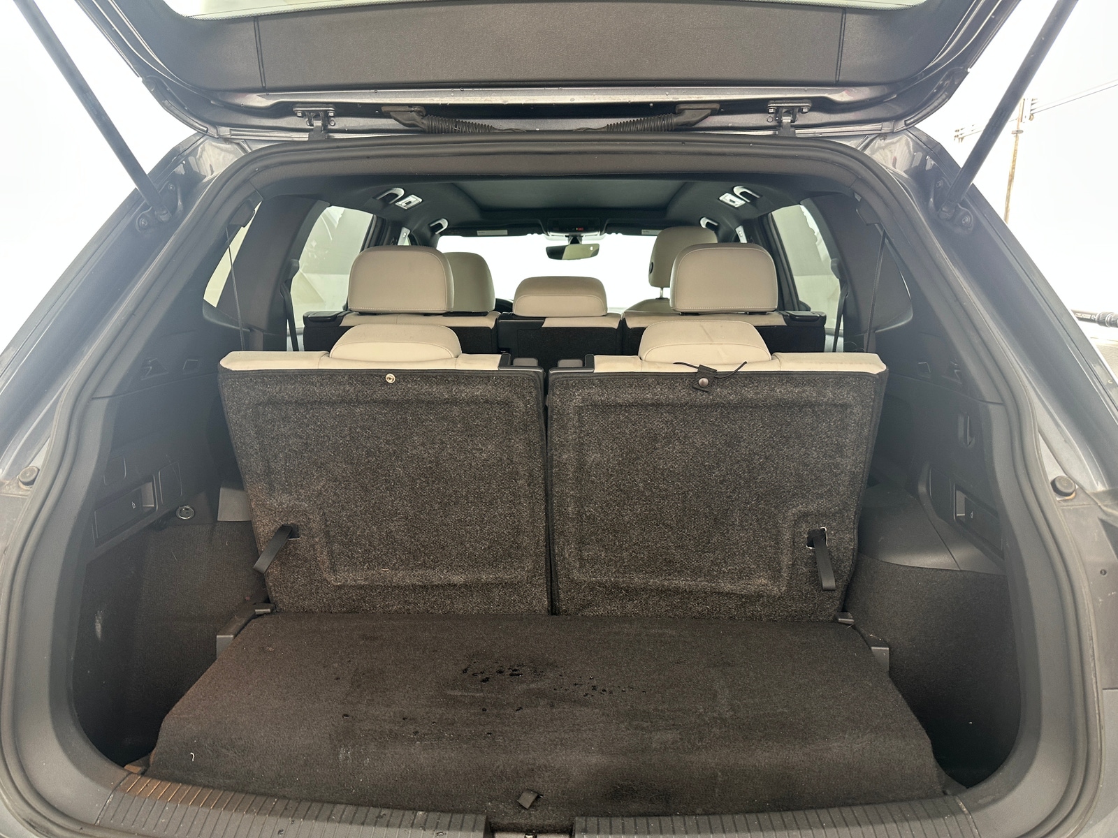 Thumbnail: 2021 Volkswagen Tiguan - 6