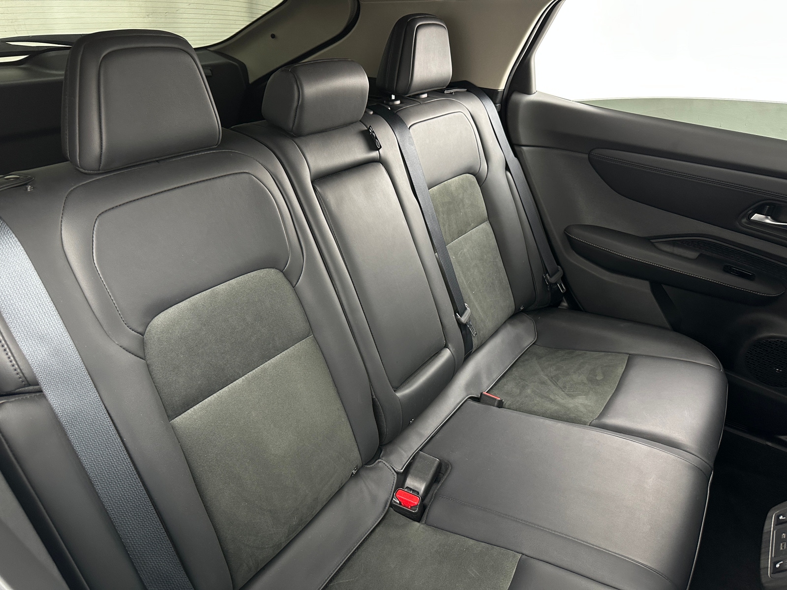 Thumbnail: 2023 Nissan Ariya - 5