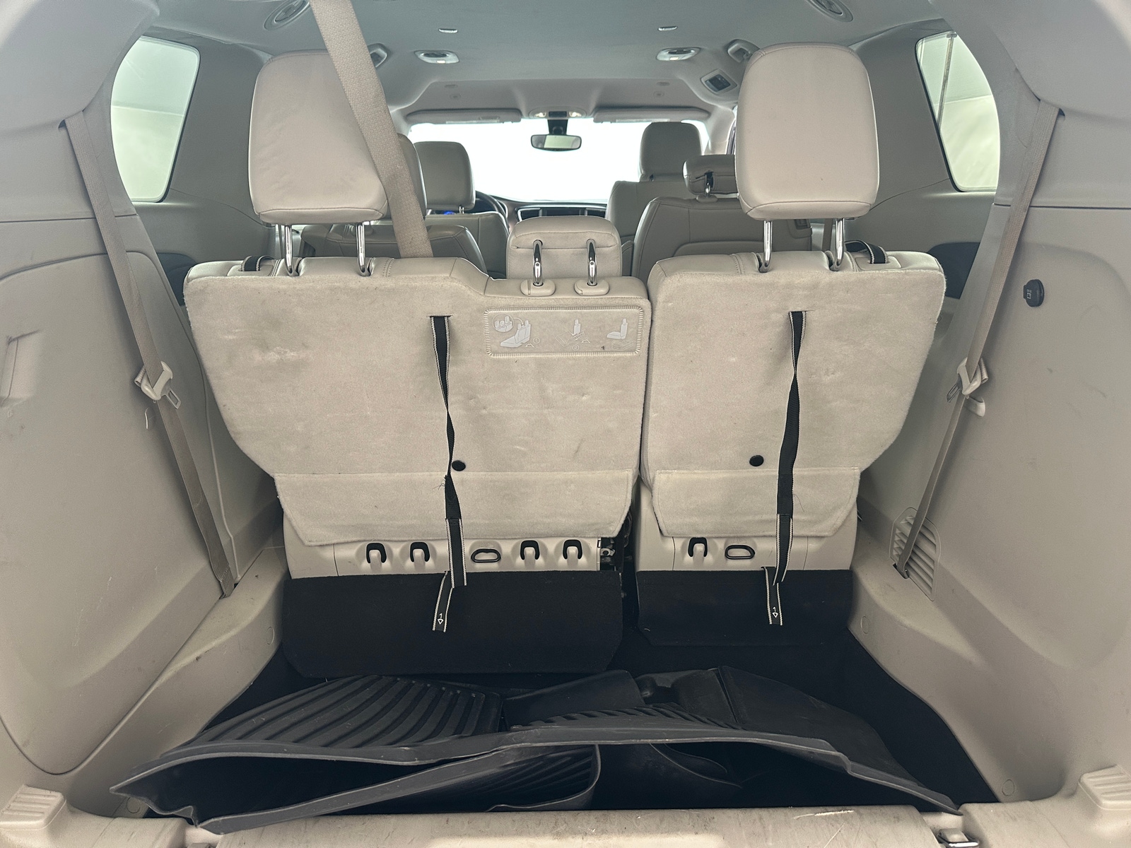 Thumbnail: 2021 Chrysler Voyager - 6