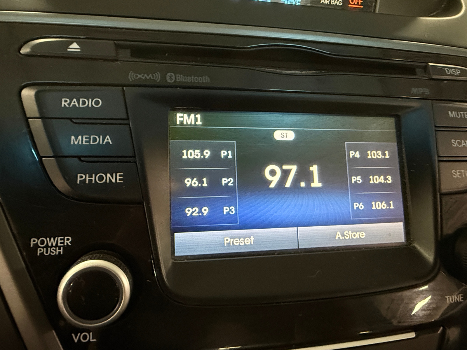 Thumbnail: 2016 Hyundai Elantra - 4