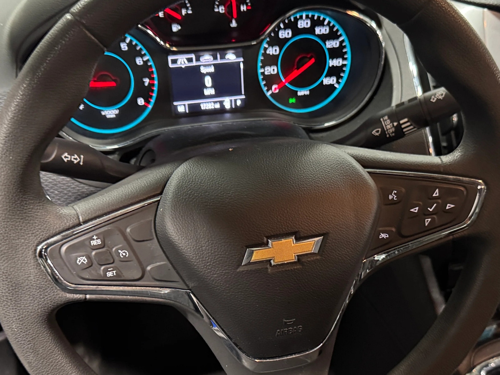 Thumbnail: 2018 Chevrolet Cruze - 5