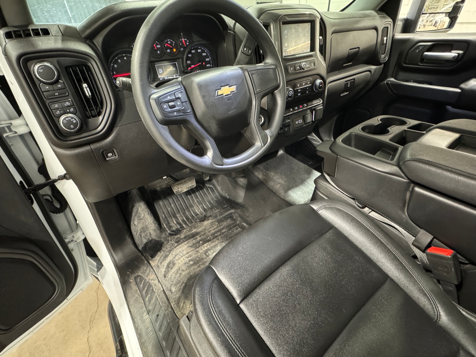 Thumbnail: 2025 Chevrolet Silverado 2500 - 3