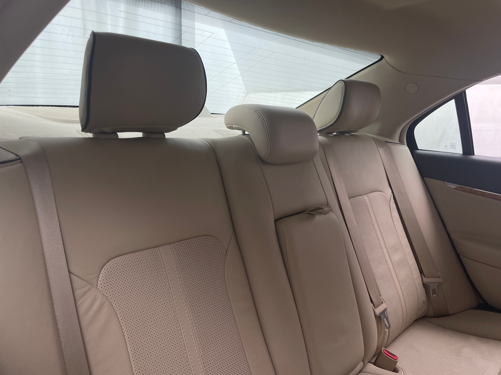 Thumbnail: 2012 Lincoln MKZ - 5