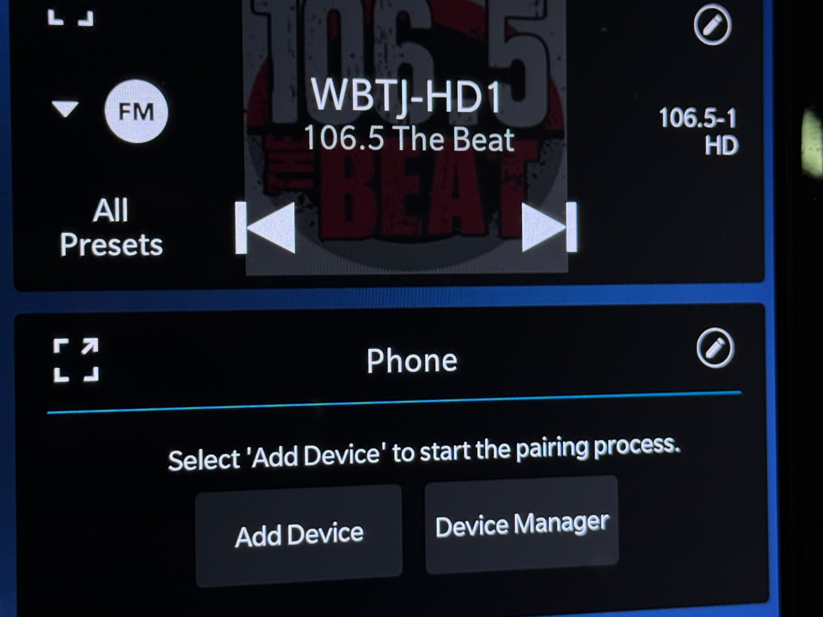 Thumbnail: 2022 Chrysler Pacifica - 3