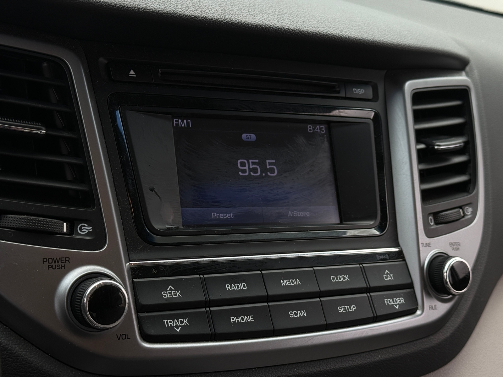 Thumbnail: 2017 Hyundai Tucson - 4