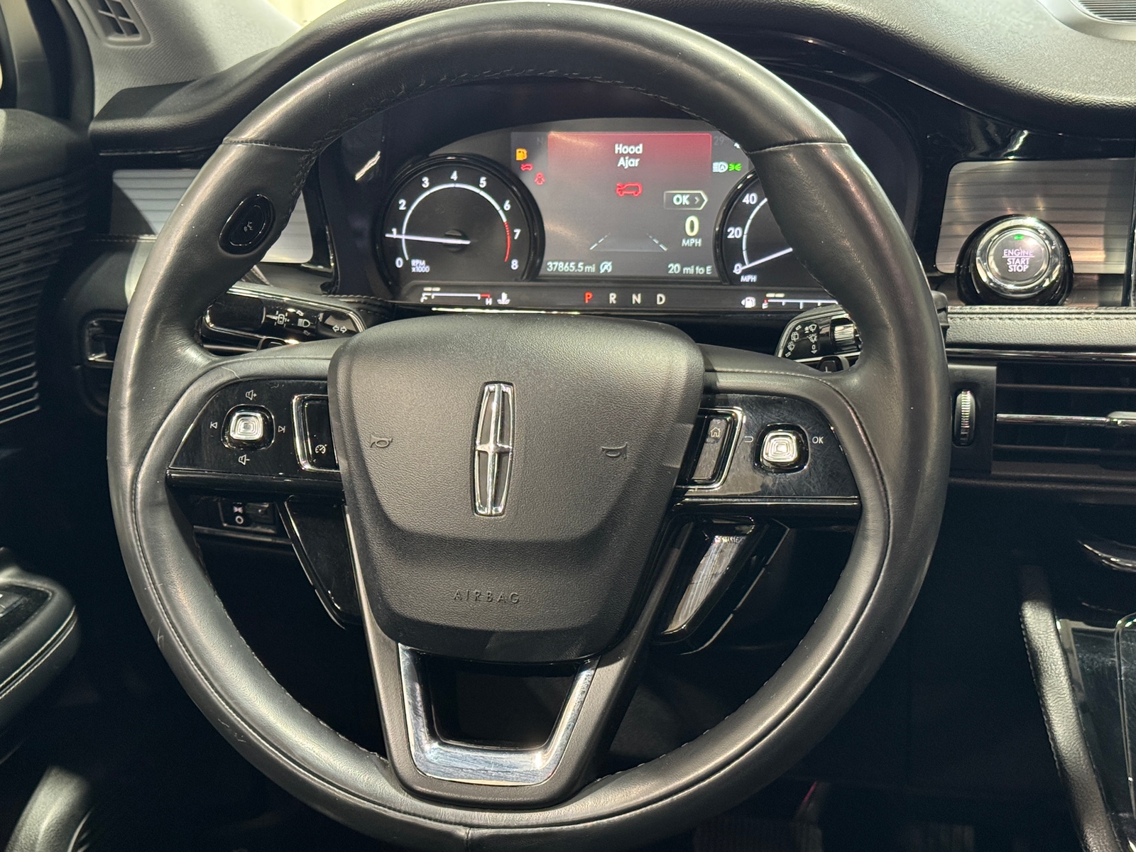 Thumbnail: 2021 Lincoln Corsair - 4