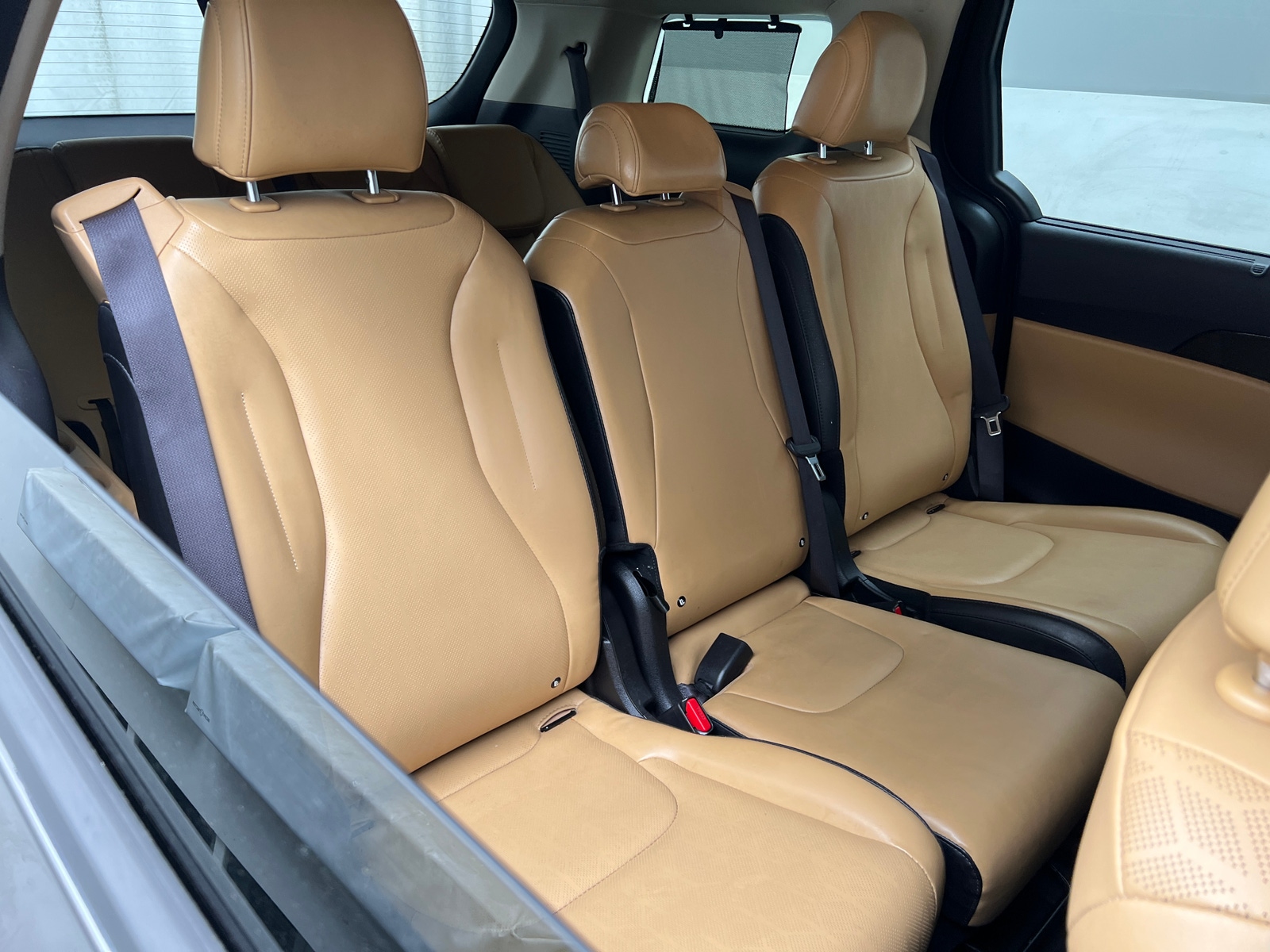 Thumbnail: 2023 Kia Carnival - 5